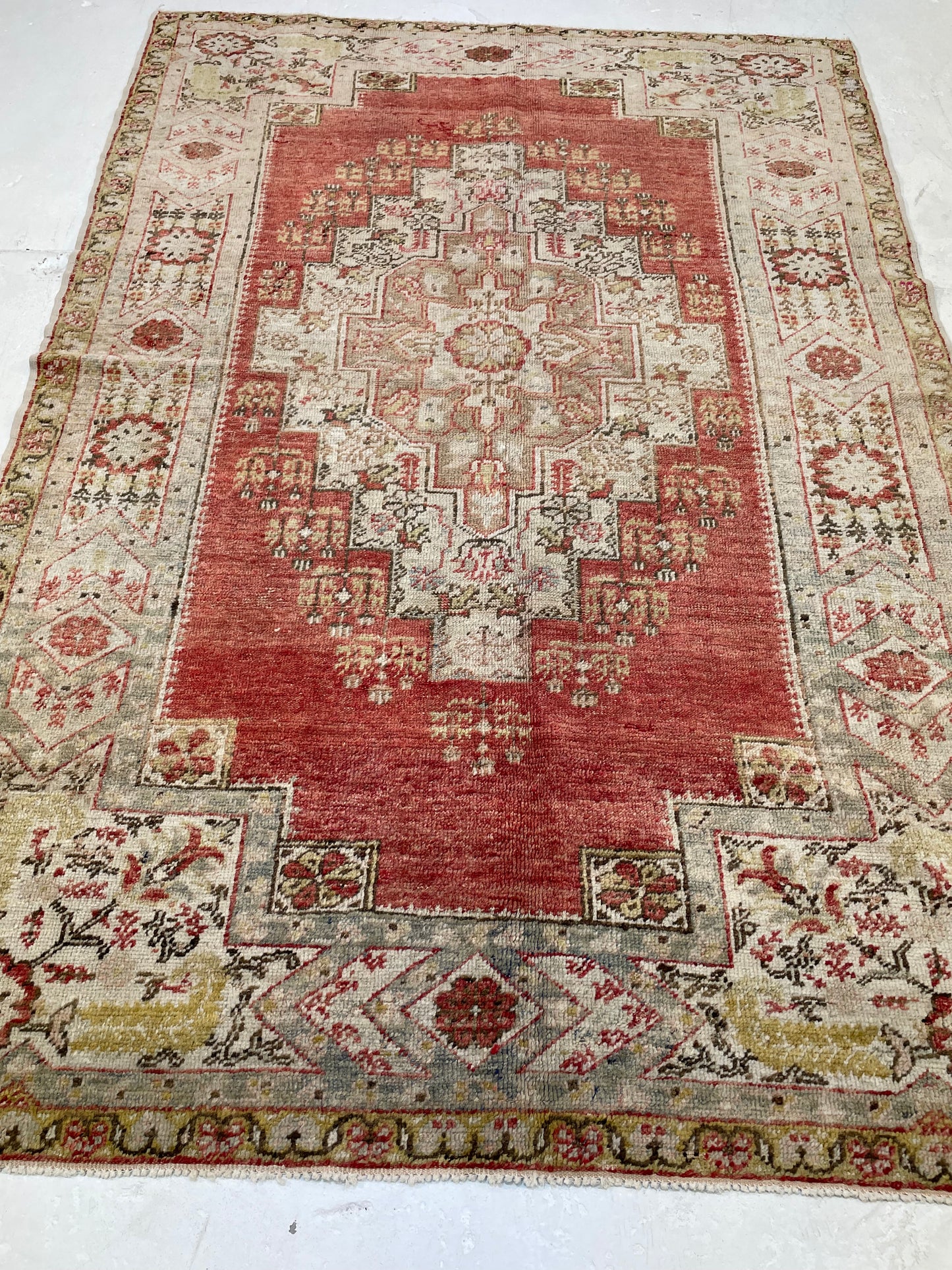 Hand-Knotted Wool Rug Turkish Oushak 3'11" x 5'10"