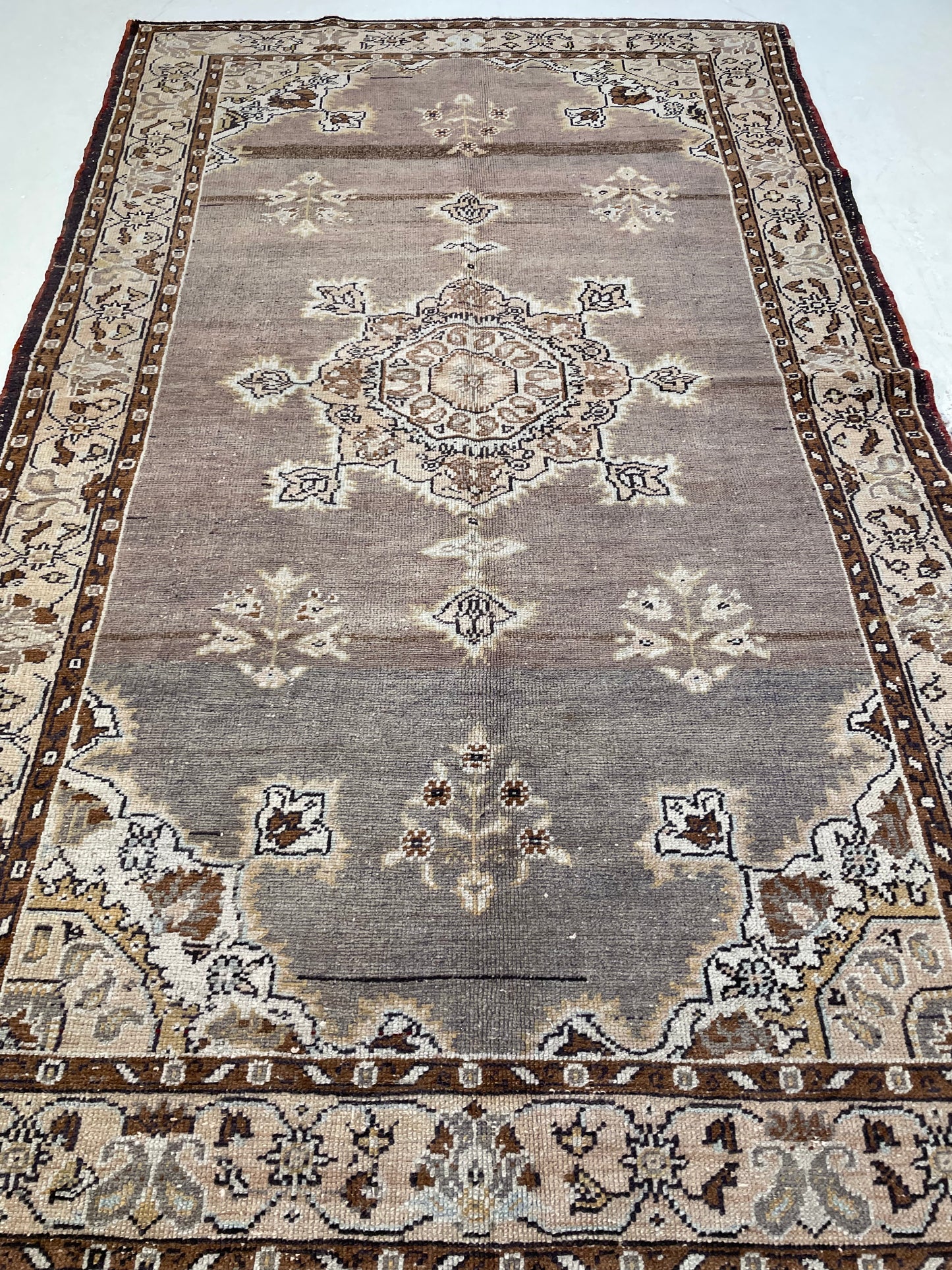 Hand-Knotted Wool Rug Turkish Oushak 4' x 6'8"