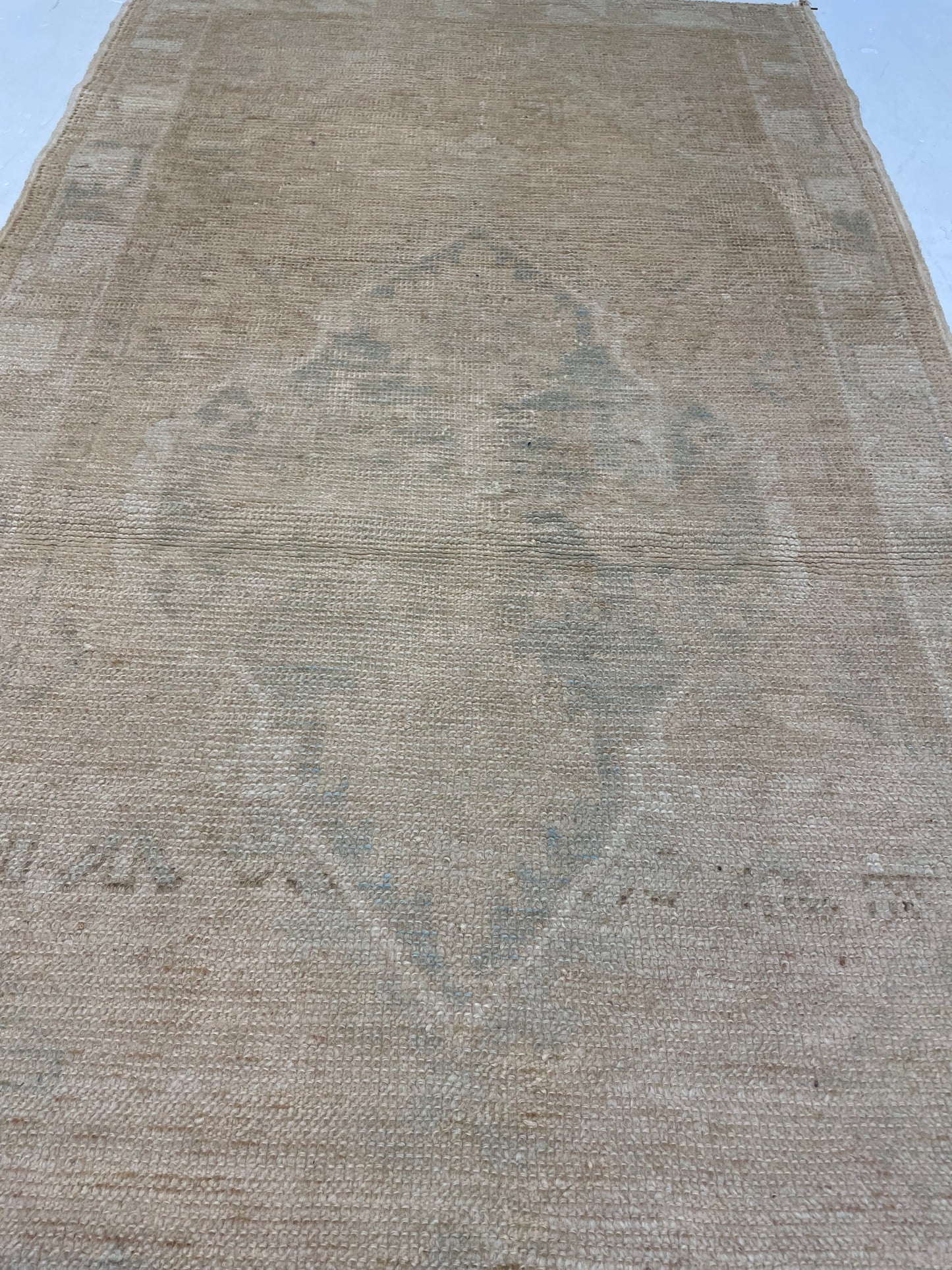 Hand-Knotted Wool Rug Turkish Oushak 2'7" x 5'4"