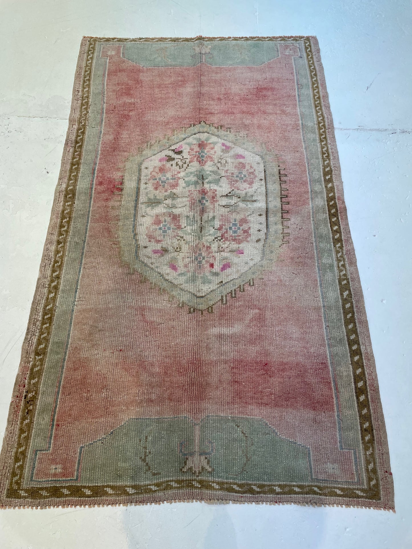 Hand-Knotted Wool Rug Turkish Oushak 3'6" x 6'