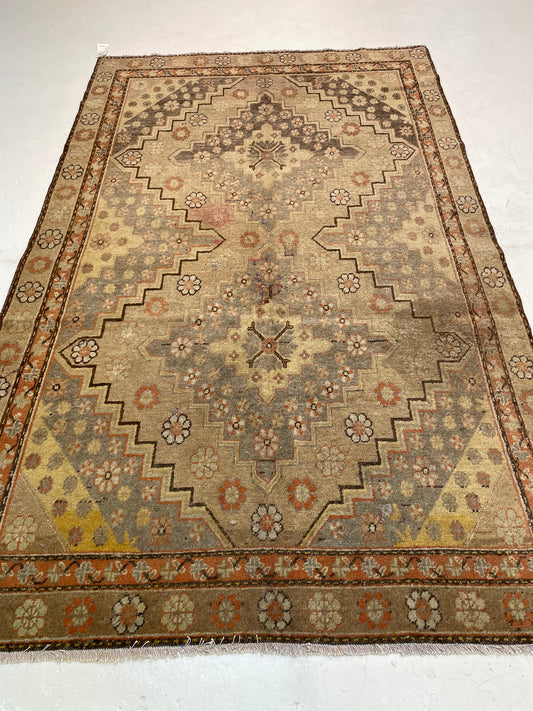 Hand-Knotted Wool Rug Khotan 5'1" x 8'2"