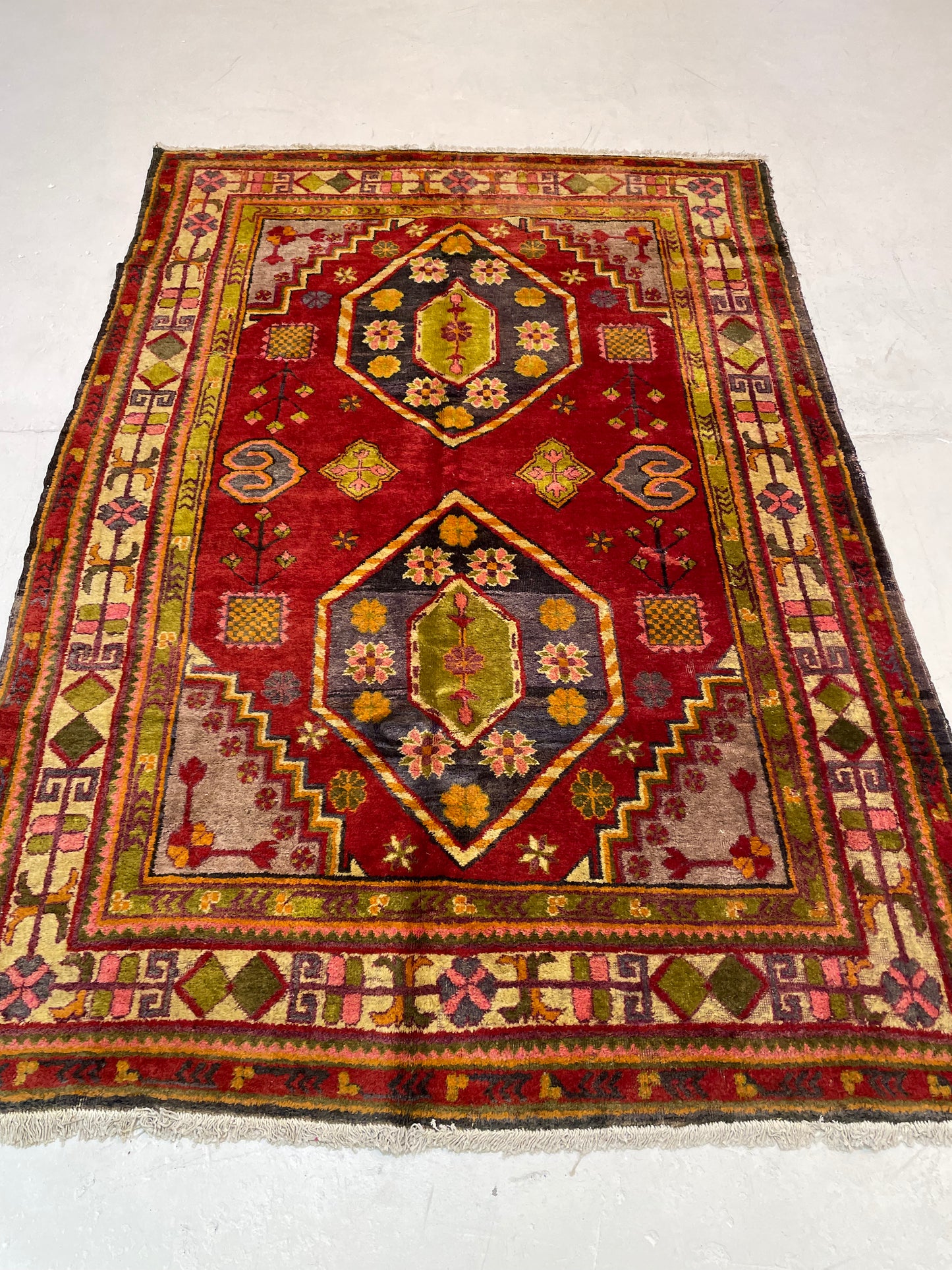 Hand-Knotted Wool Rug Khotan 4'5" x 6'8"