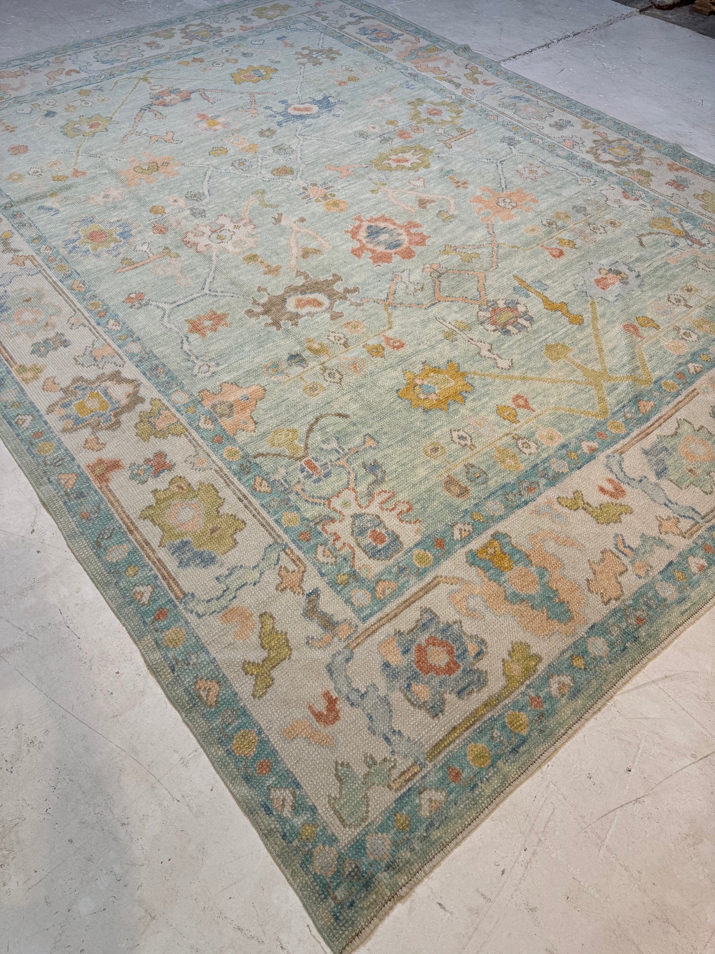 Hand-Knotted Wool Area Rug Turkish Oushak 8'2" x 10'10"