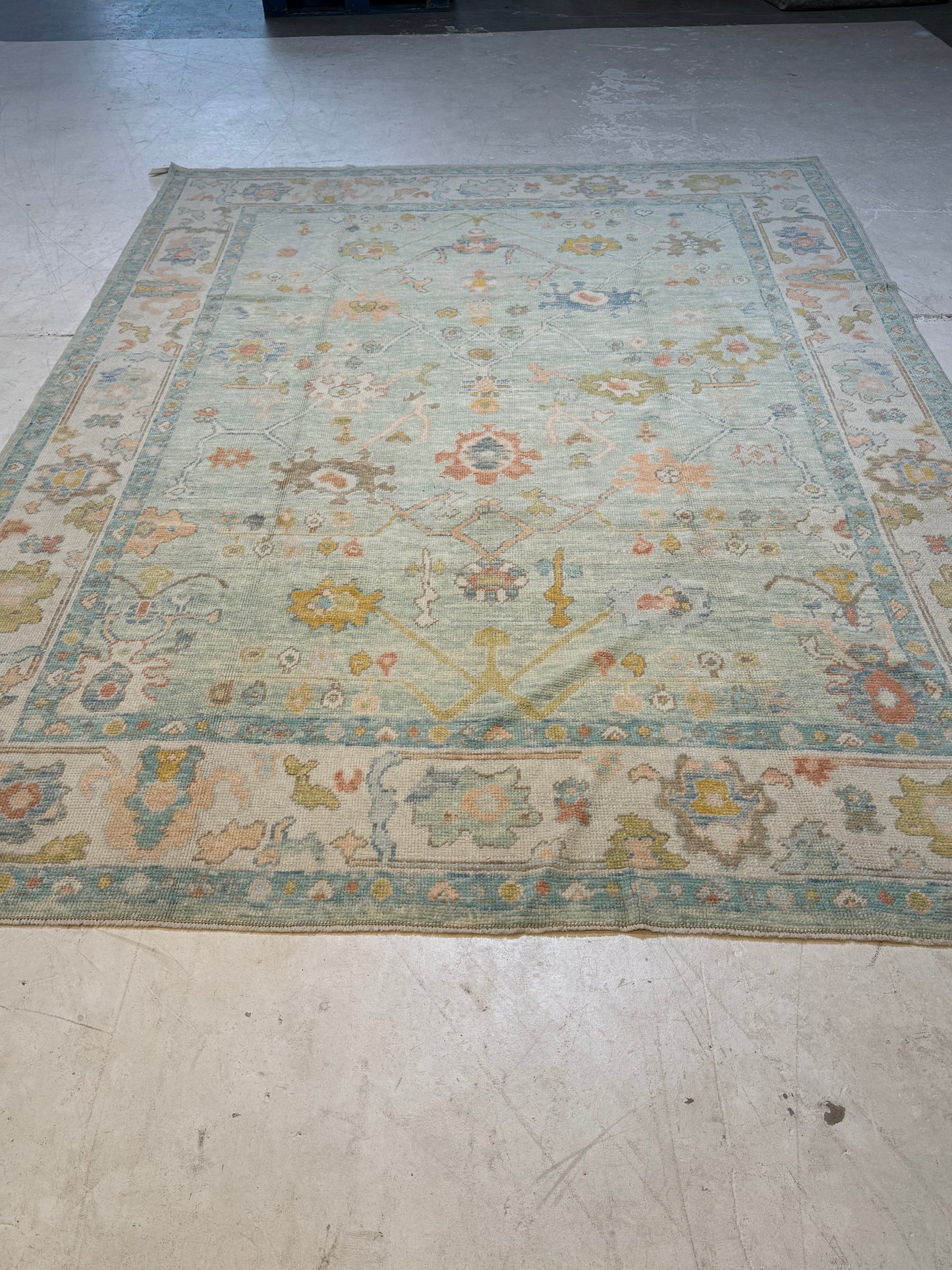 Hand-Knotted Wool Area Rug Turkish Oushak 8'2" x 10'10"