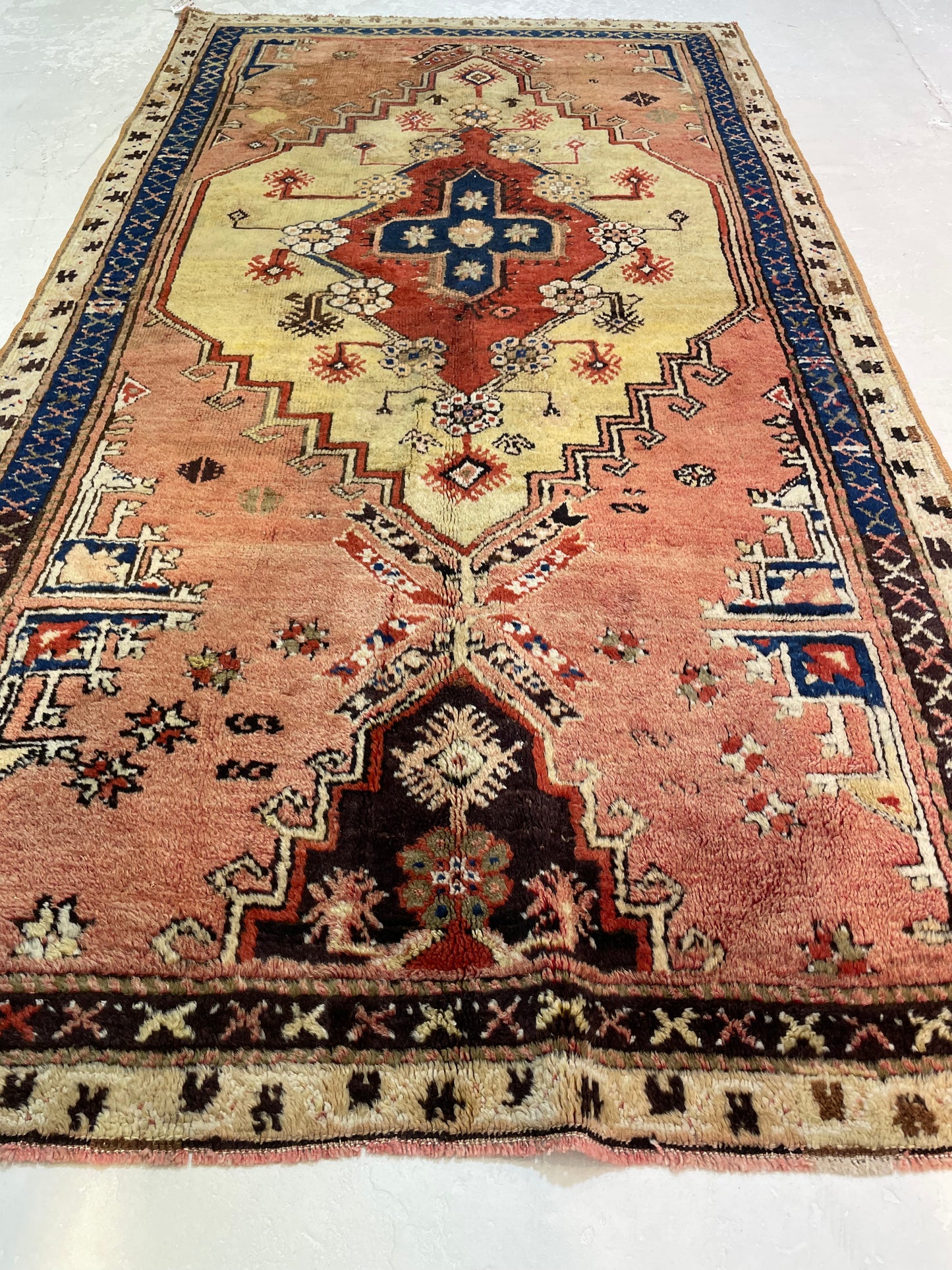 Hand-Knotted Wool Rug Turkish Oushak 3'10" x 7'2"