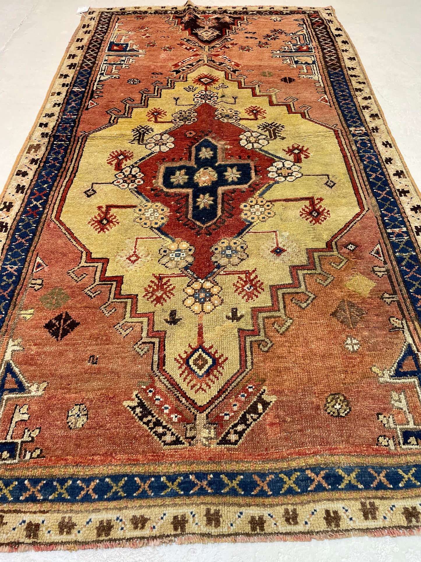 Hand-Knotted Wool Rug Turkish Oushak 3'10" x 7'2"