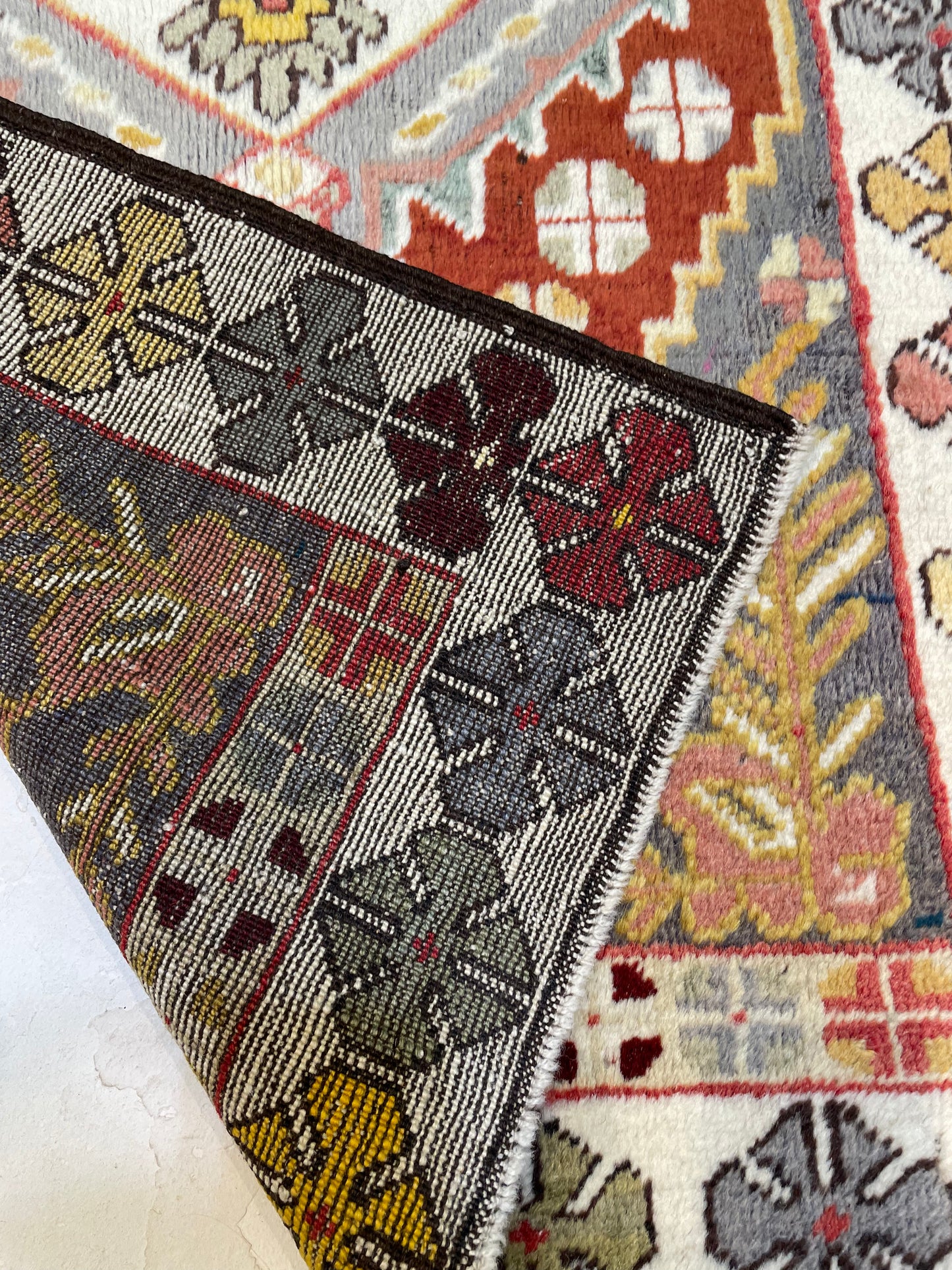 Hand-Knotted Wool Rug Turkish Oushak 2'6" x 4'4"