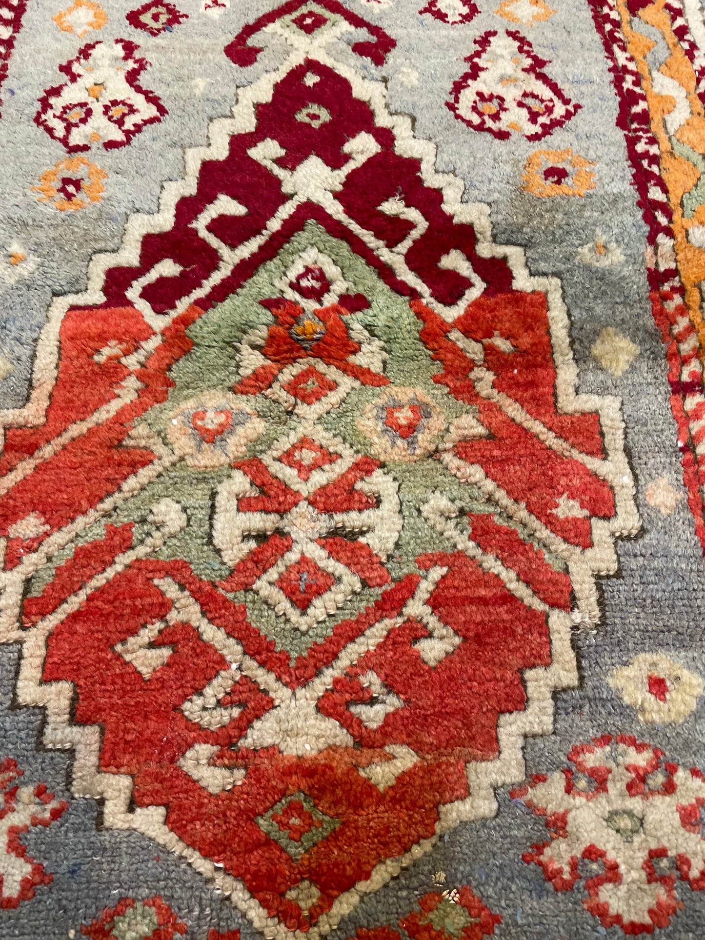 Hand-Knotted Wool Rug Turkish Oushak 2'10" x 3'2"