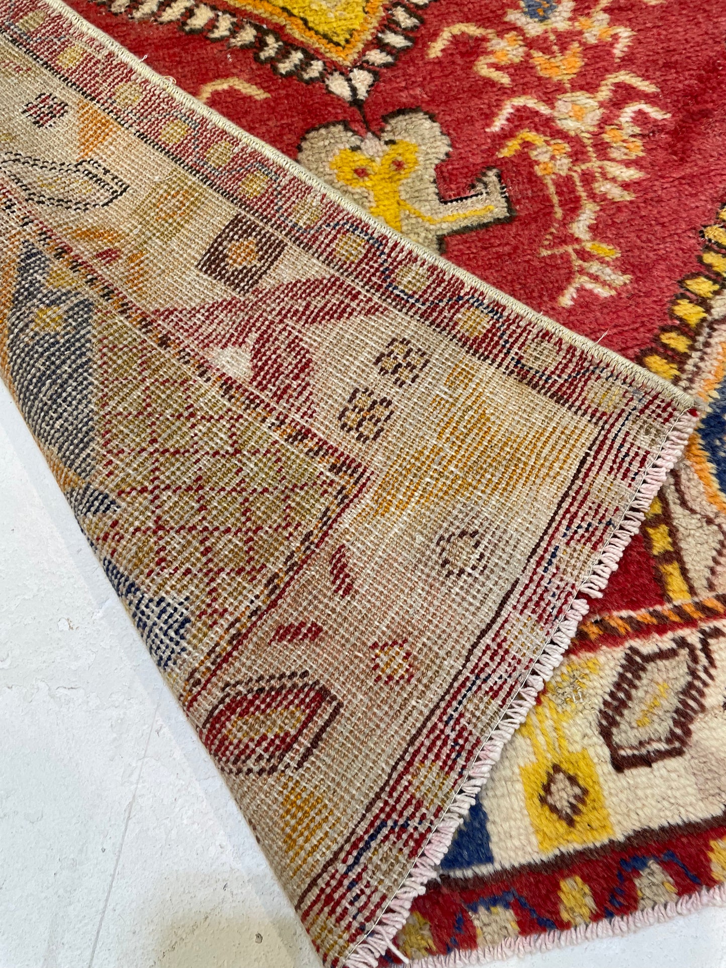 Hand-Knotted Wool Rug Turkish Oushak 2'8" x 4'4"