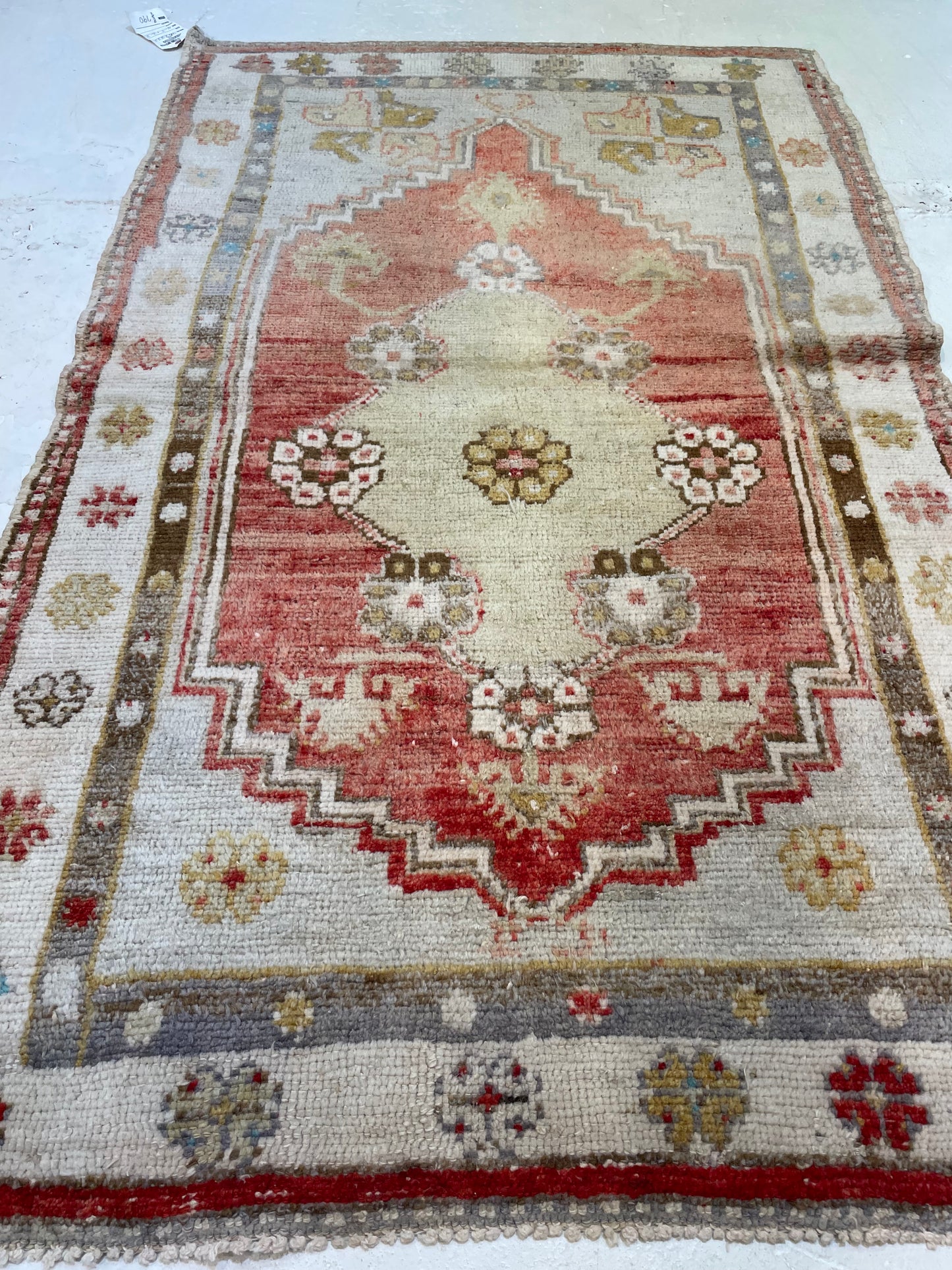 Hand-Knotted Wool Rug Turkish Oushak 2'8" x 4'5"