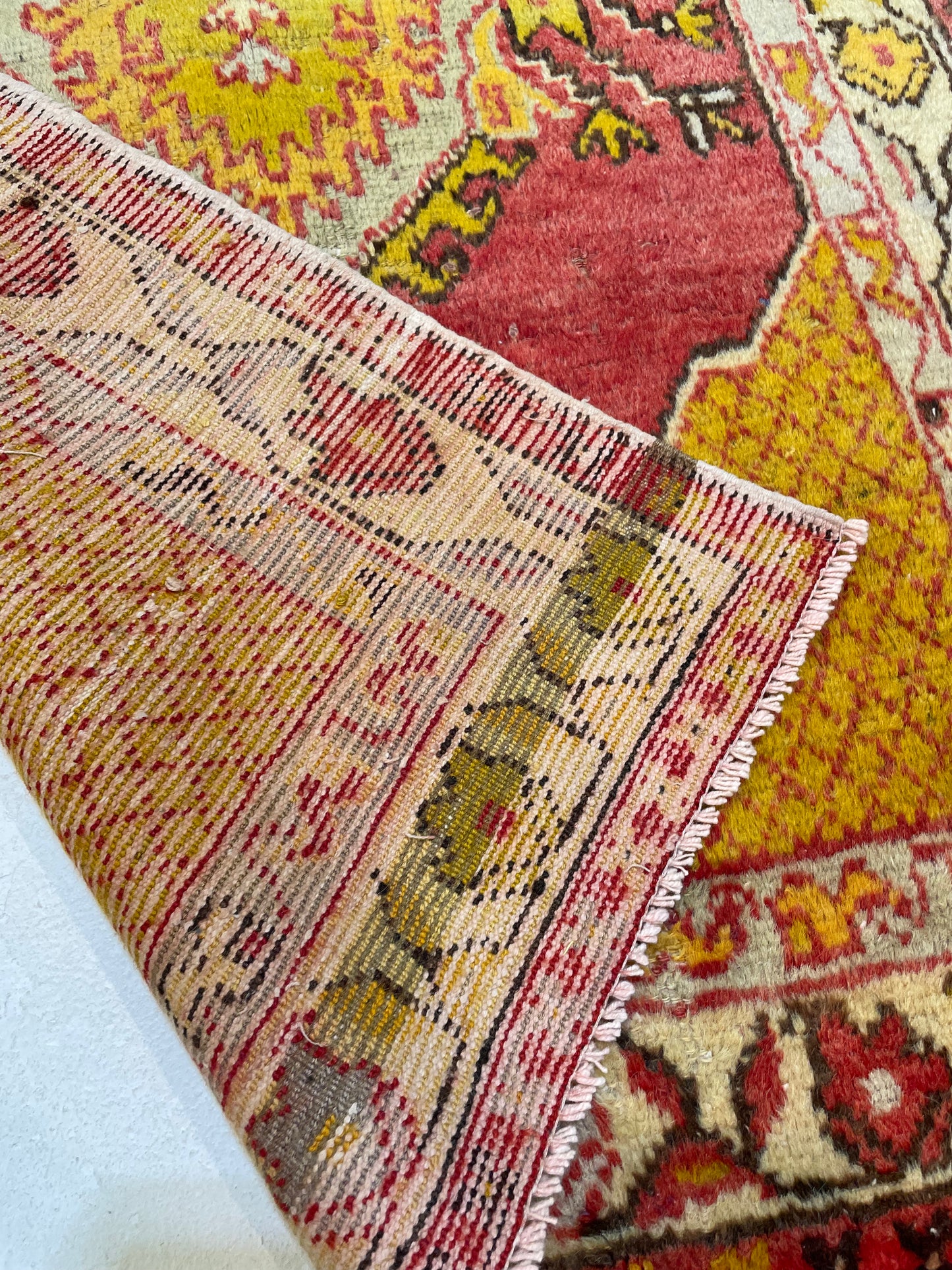 Hand-Knotted Wool Rug Turkish Oushak 2'6" x 4'9"