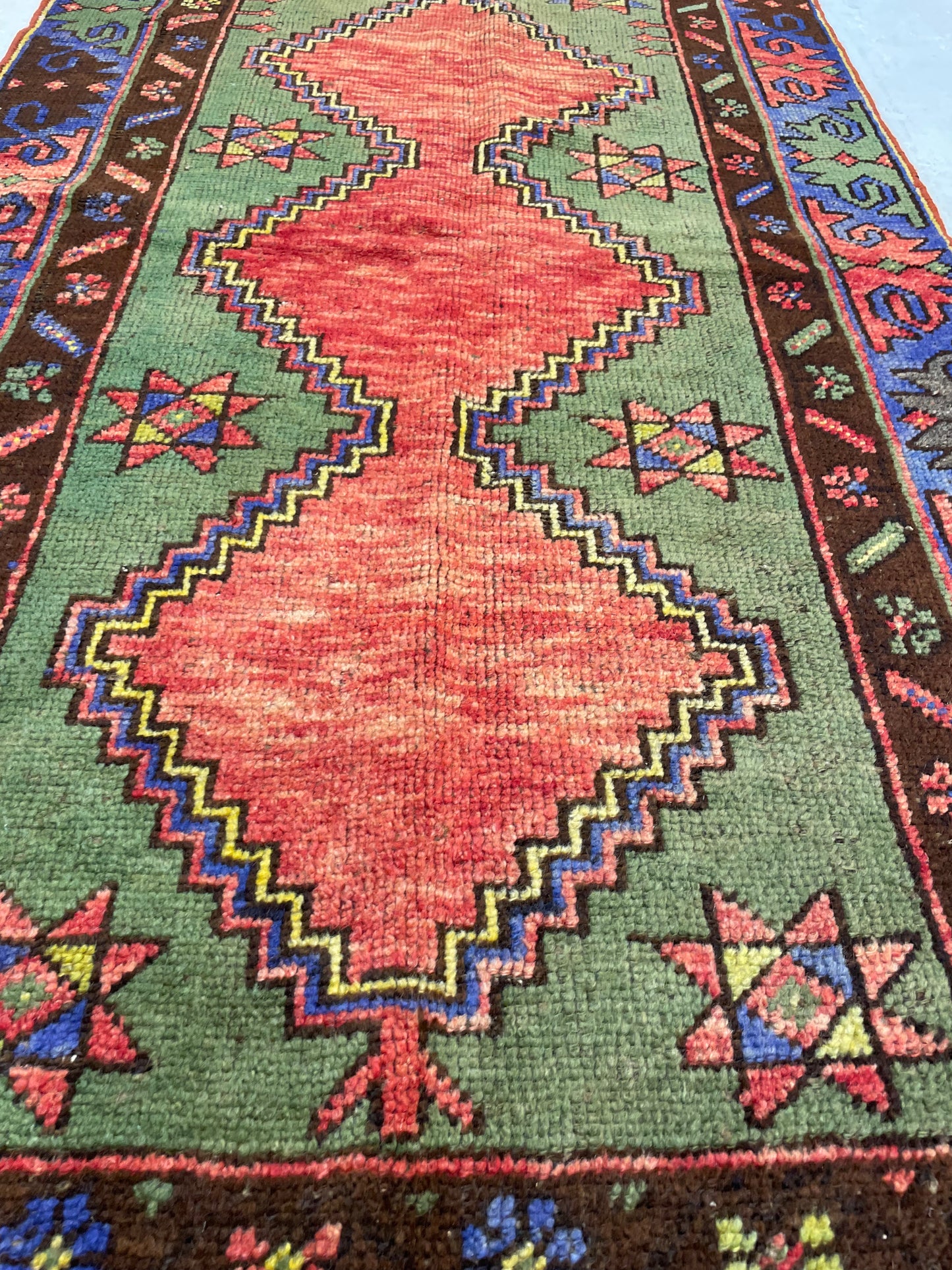 Hand-Knotted Wool Rug Turkish Oushak 2'7" x 4'11"