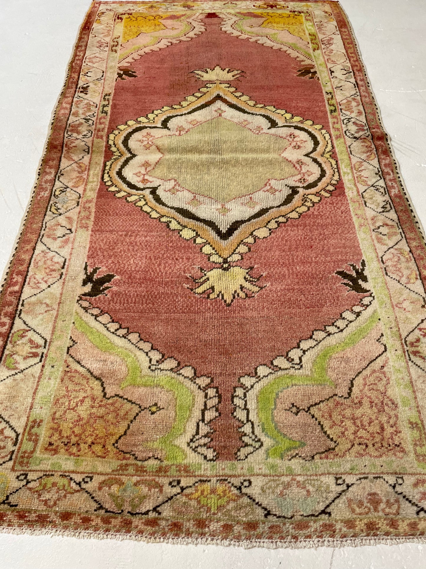 Hand-Knotted Wool Rug Turkish Oushak 2'8" x 5'2"