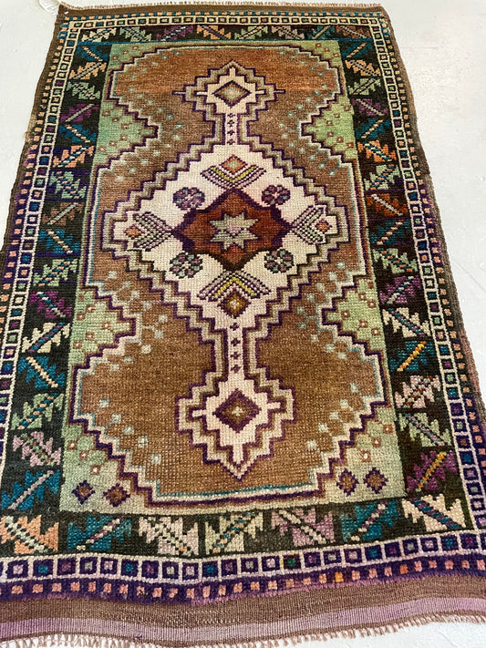 Hand-Knotted Wool Rug Turkish Oushak 2'3" x 3'5"