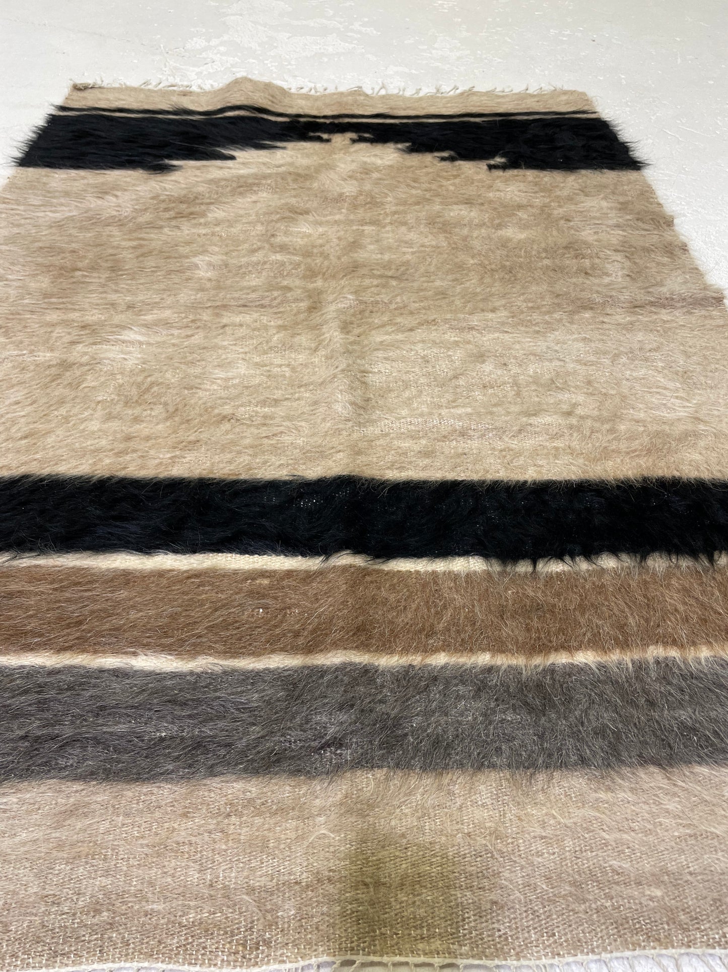 Hand-Knotted Wool Rug Turkish Oushak 2'8" x 3'9"