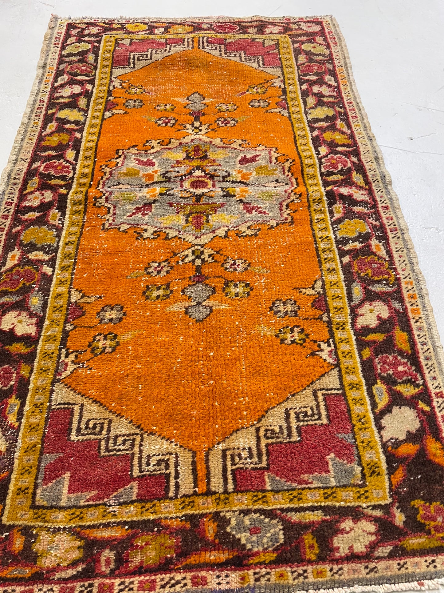 Hand-Knotted Wool Rug Turkish Oushak 2'5" x 4'3"