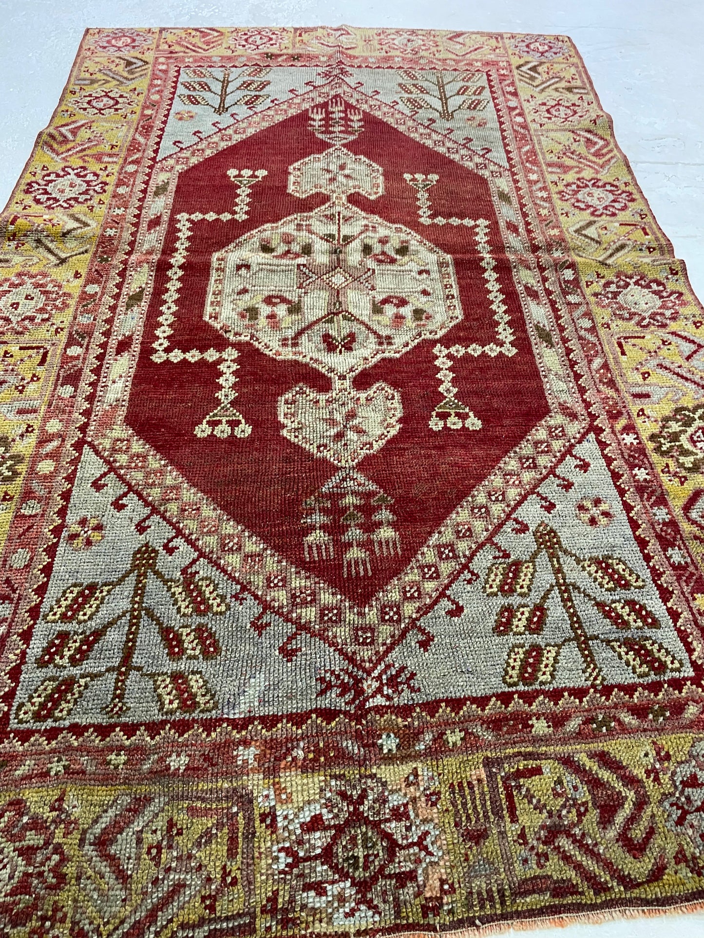 Hand-Knotted Wool Rug Turkish Oushak 3'2" x 5'3"