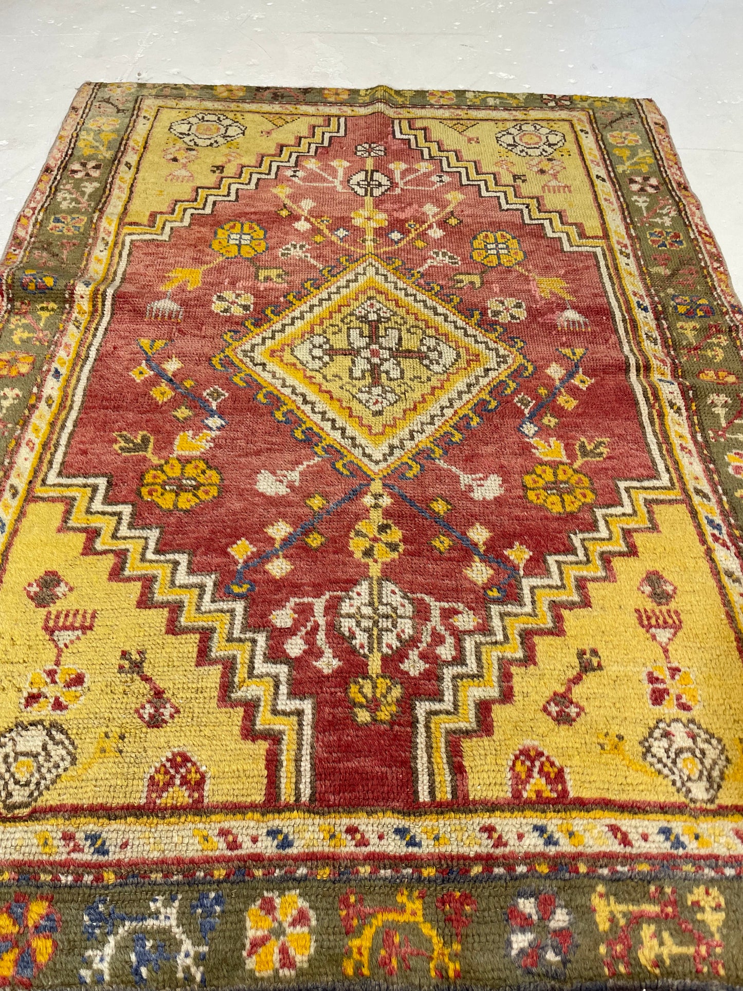 Hand-Knotted Wool Rug Turkish Oushak 3'2" x 4'4"