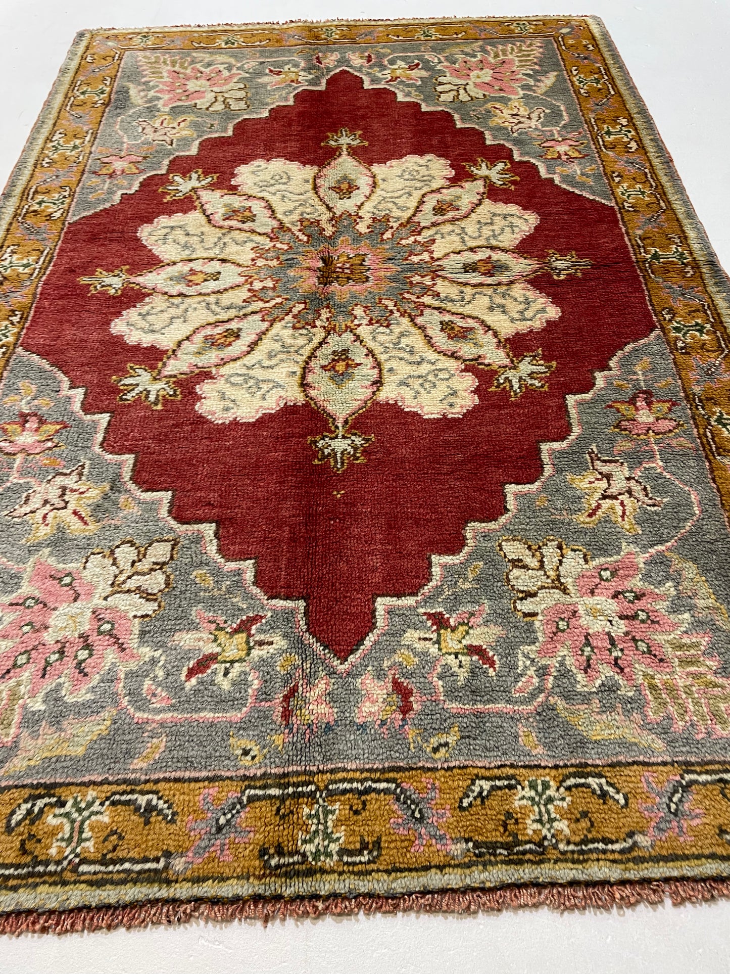 Hand-Knotted Wool Rug Turkish Oushak 3'11" x 5'10"