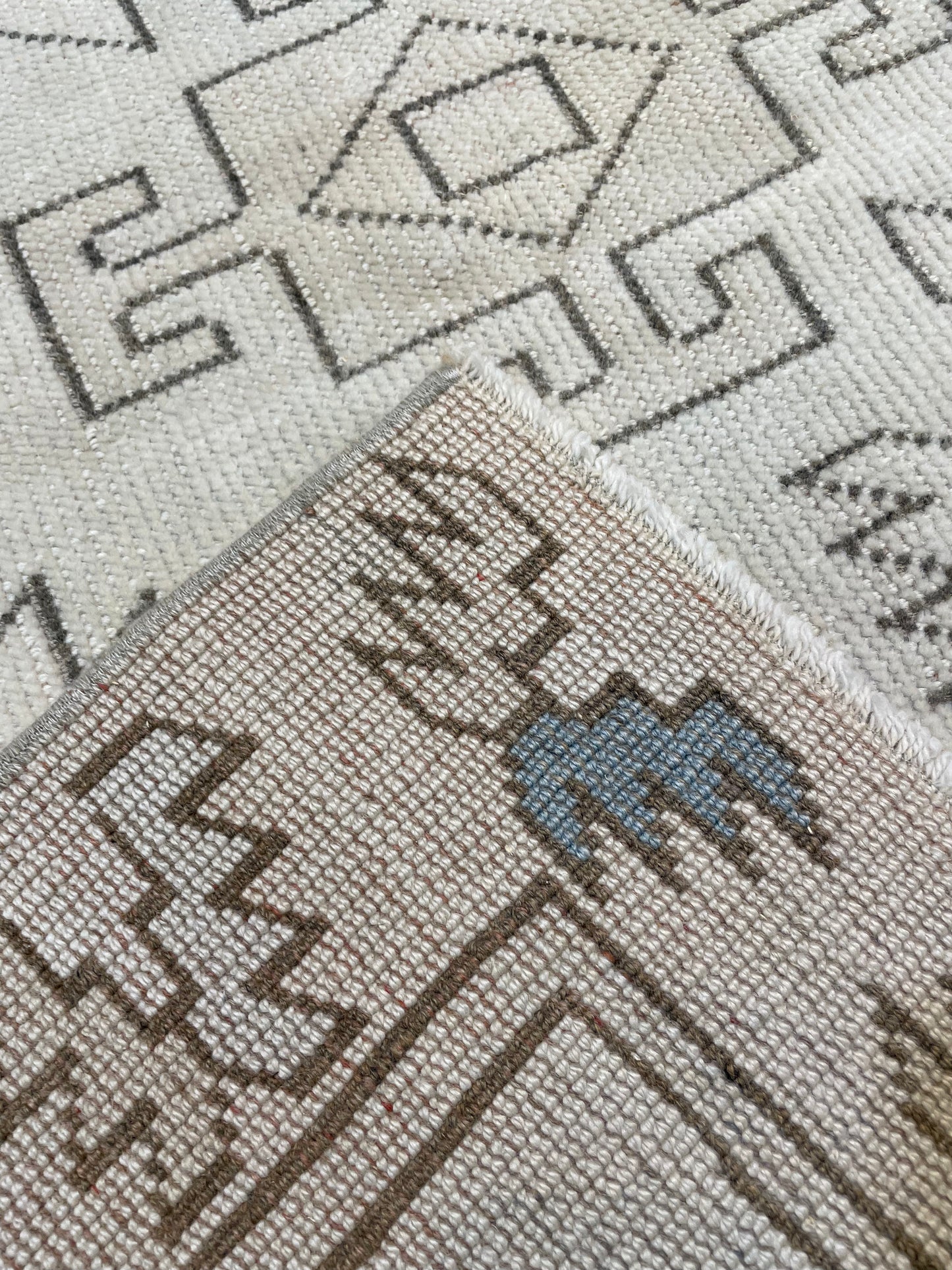 Hand-Knotted Wool Rug Turkish Oushak 2'2" x 4'2"