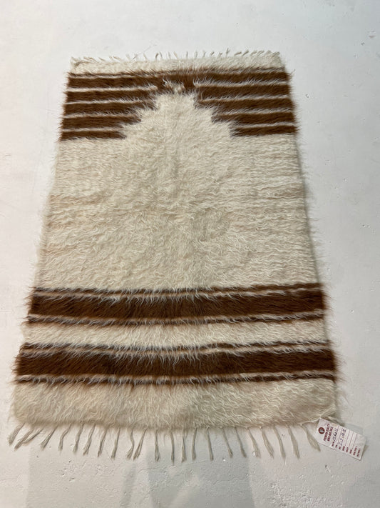 Hand-Knotted Wool Rug Turkish Oushak 2'7" x 4'2"