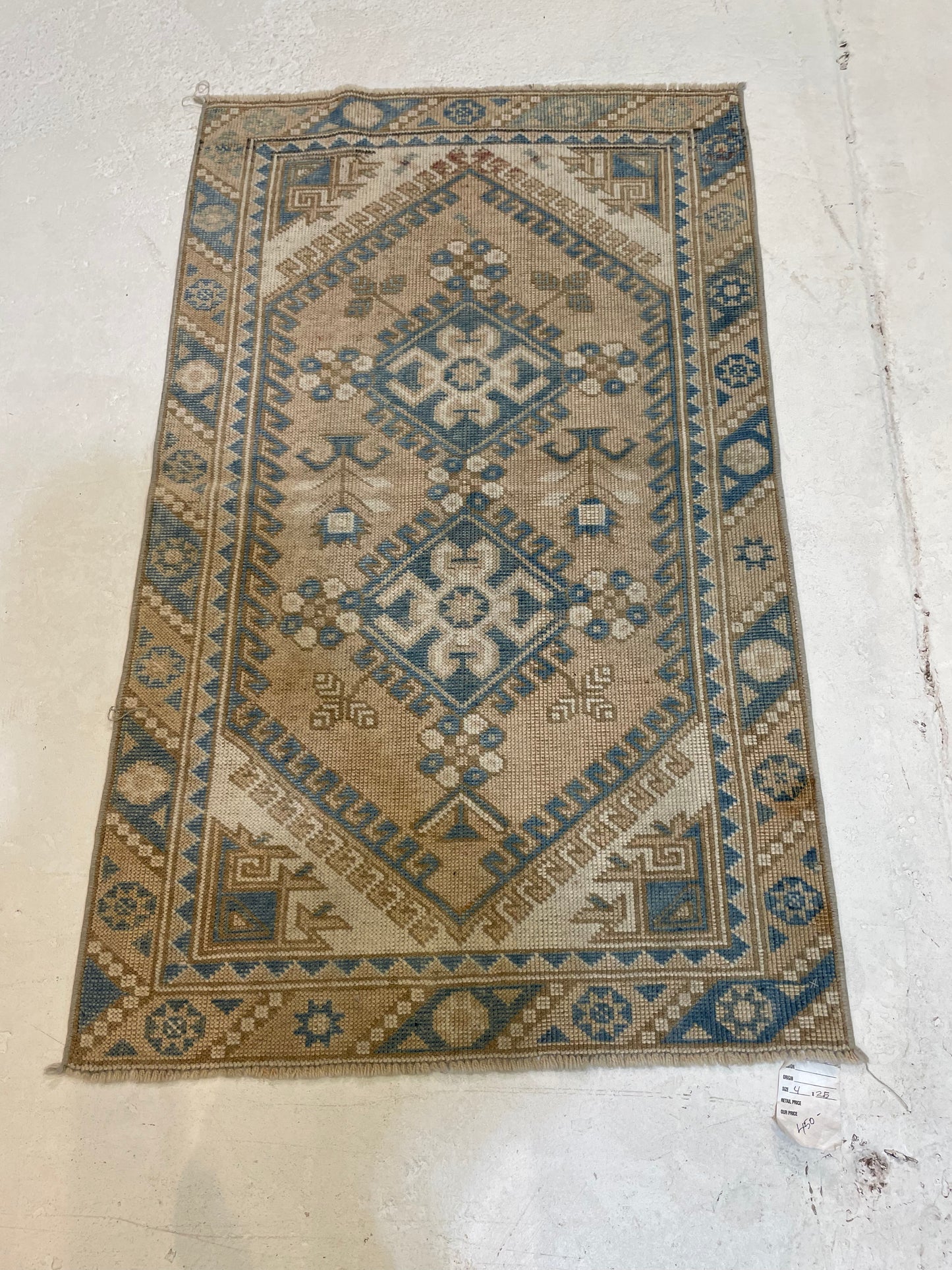 Hand-Knotted Wool Rug Turkish Oushak 2'5" x 4'