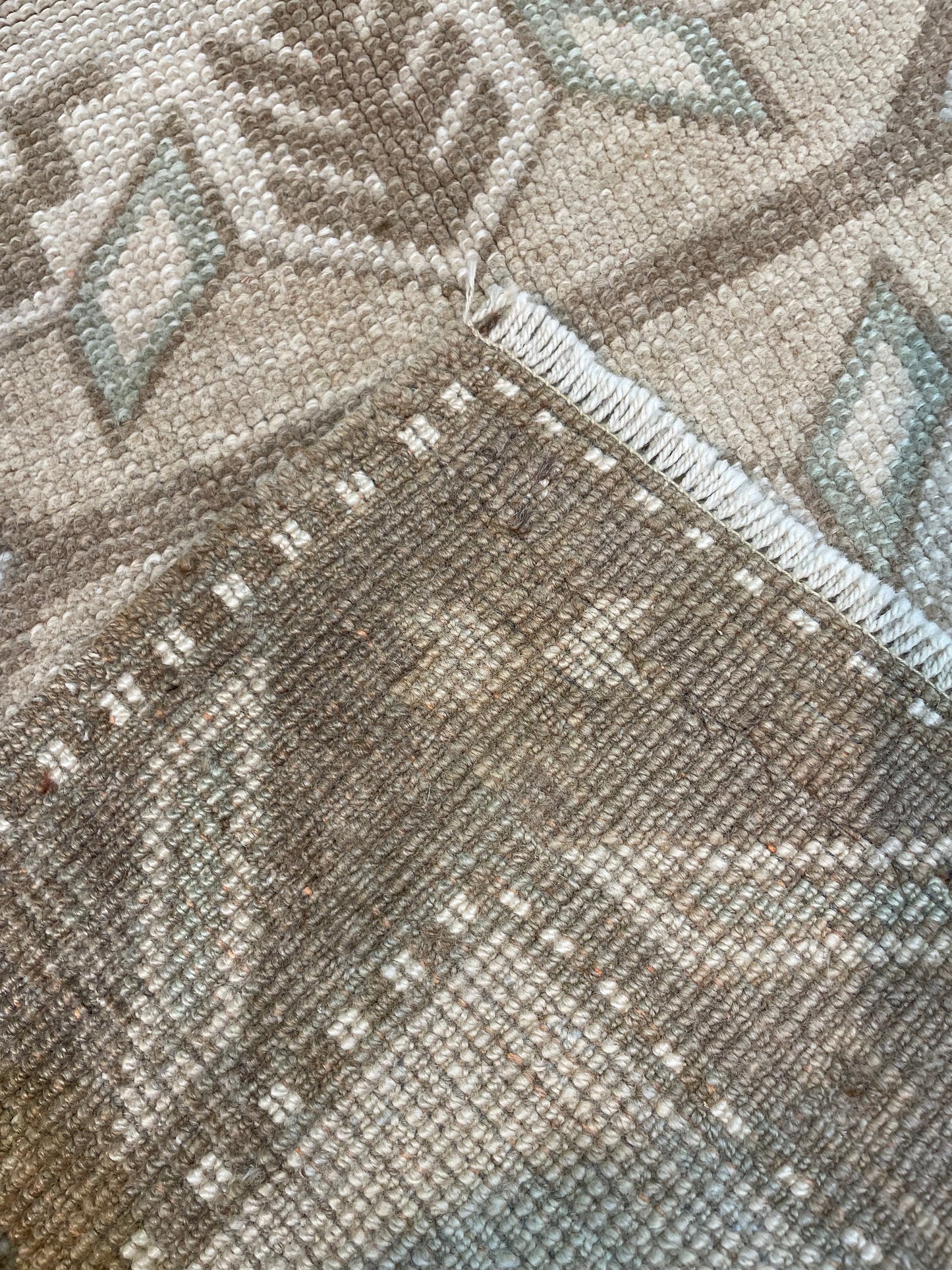 Hand-Knotted Wool Rug Turkish Oushak 2'5" x 4'7"