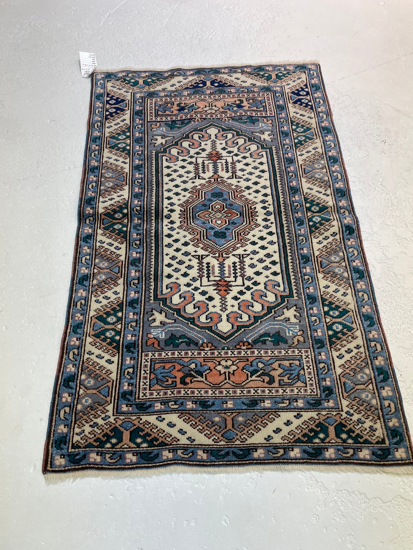 Hand-Knotted Wool Rug Turkish Oushak 2'6" x 4'6"