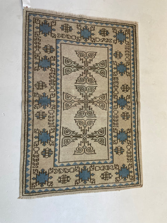 Hand-Knotted Wool Rug Turkish Oushak 2'8" x 3'10"