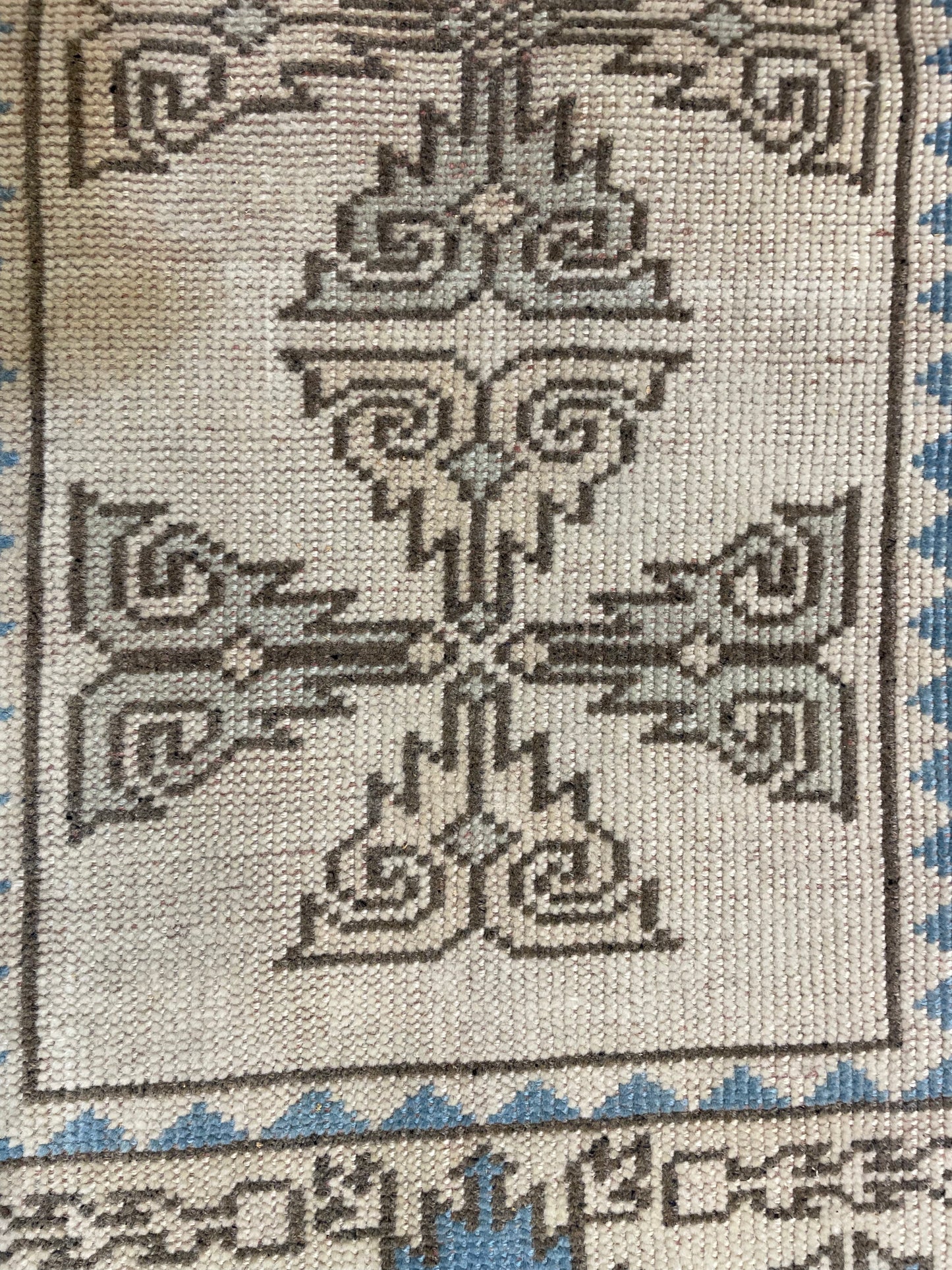 Hand-Knotted Wool Rug Turkish Oushak 2'8" x 3'10"