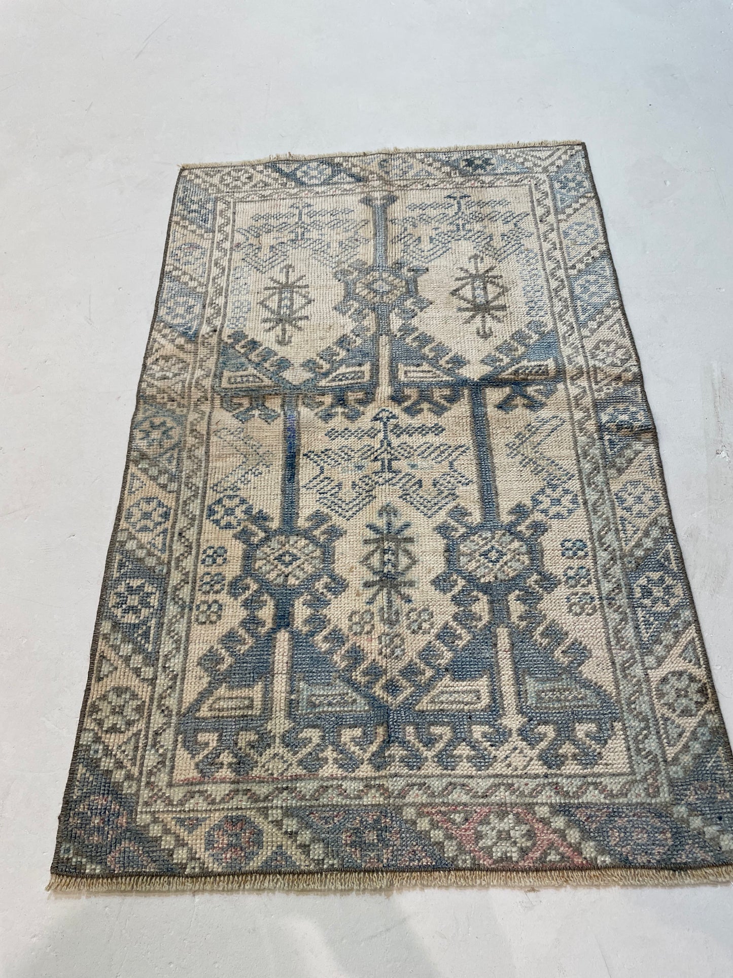 Hand-Knotted Wool Rug Turkish Oushak 2'4" x 3'9"