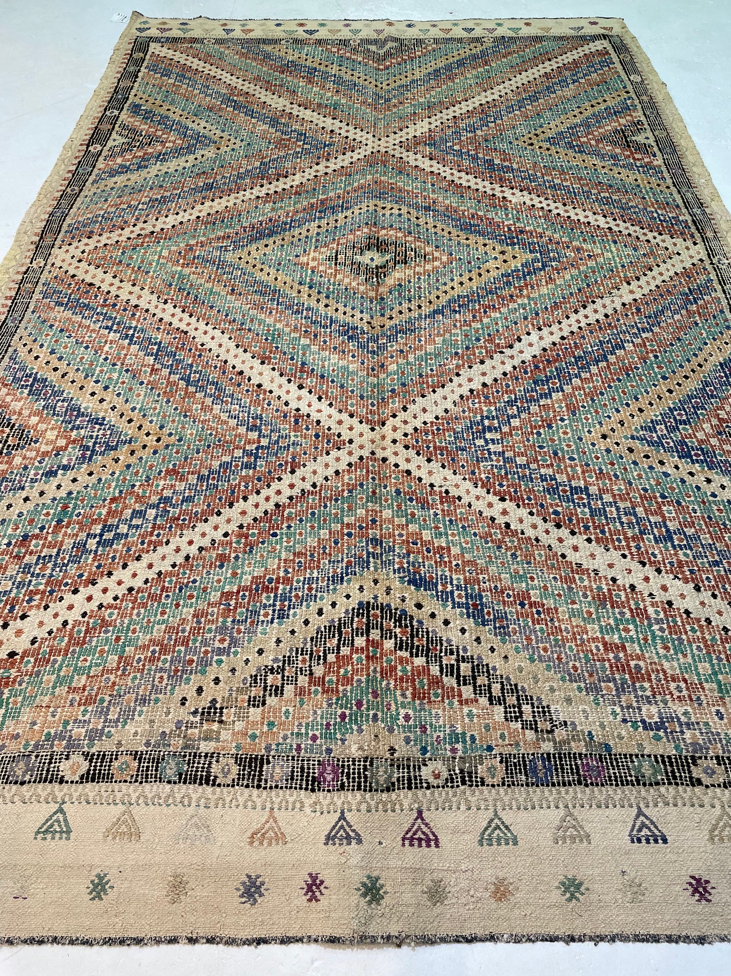 Hand-Knotted Wool Rug Turkish Oushak 6'1" x 9'8"