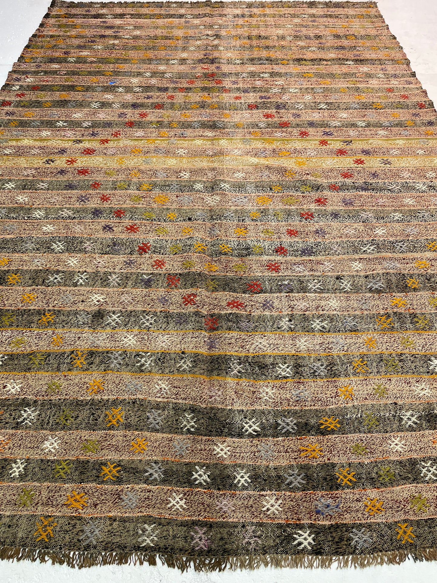 Hand-Knotted Wool Rug Turkish Oushak 6'7" x 9'5"