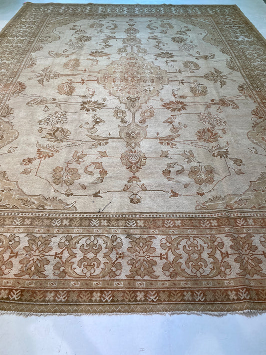 Antique Hand-Knotted Wool Rug Turkish Oushak 9'5" x 12'8"