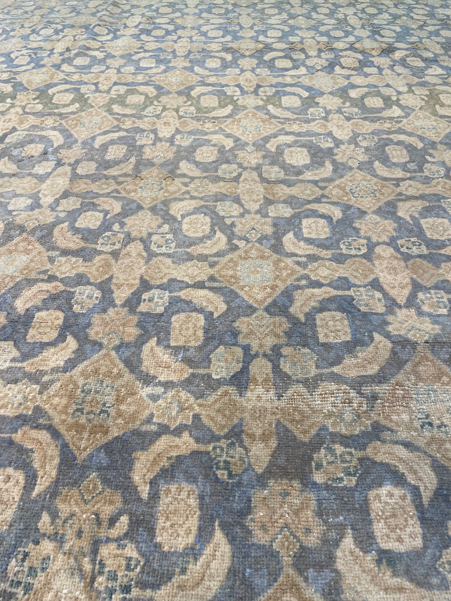 Hand-Knotted Wool Rug Turkish Oushak 8'10" x 12'4"