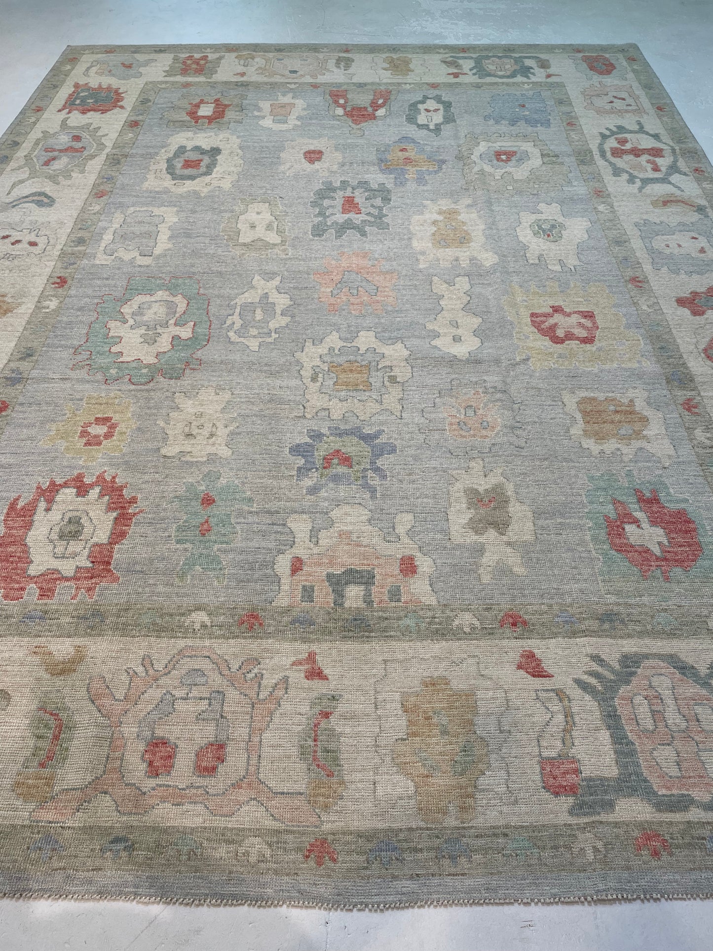 Hand-Knotted Wool Rug Turkish Oushak 8'11" x 11'8"