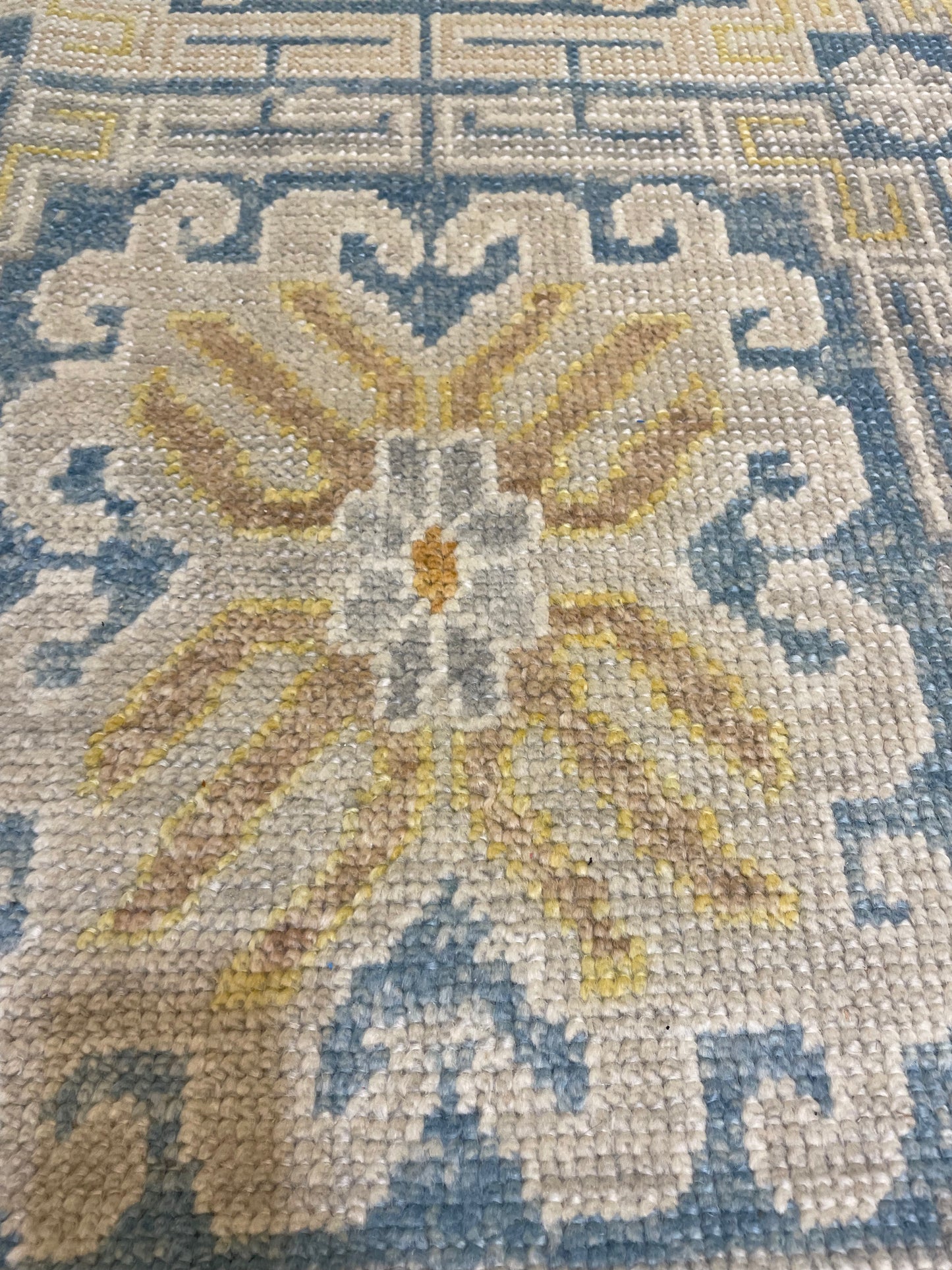 Hand-Knotted Wool Rug Turkish Oushak 8'10" x 11'10"