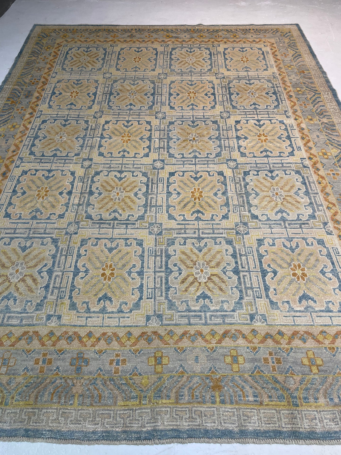 Hand-Knotted Wool Rug Turkish Oushak 8'10" x 11'10"