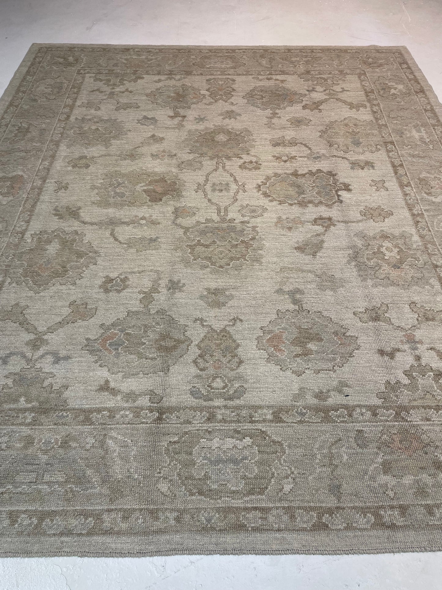 Hand-Knotted Wool Rug Turkish Oushak 8'3" x 9'10"