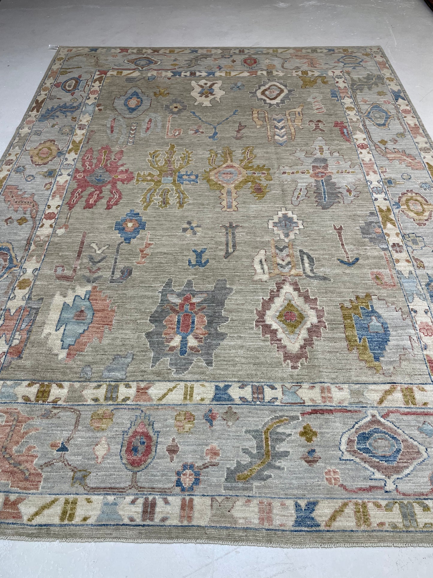 Hand-Knotted Wool Rug Turkish Oushak 8'2" x 10'10"