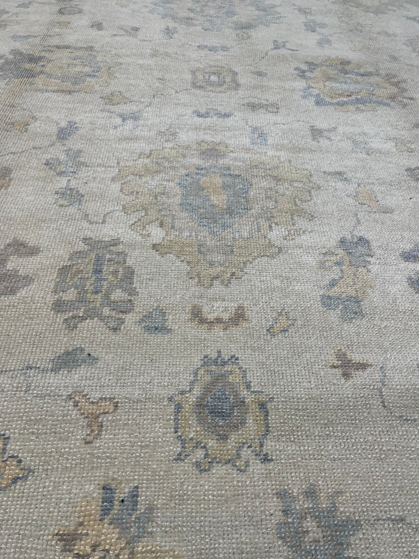 Hand-Knotted Wool Rug Turkish Oushak 8'10" x 10'11"