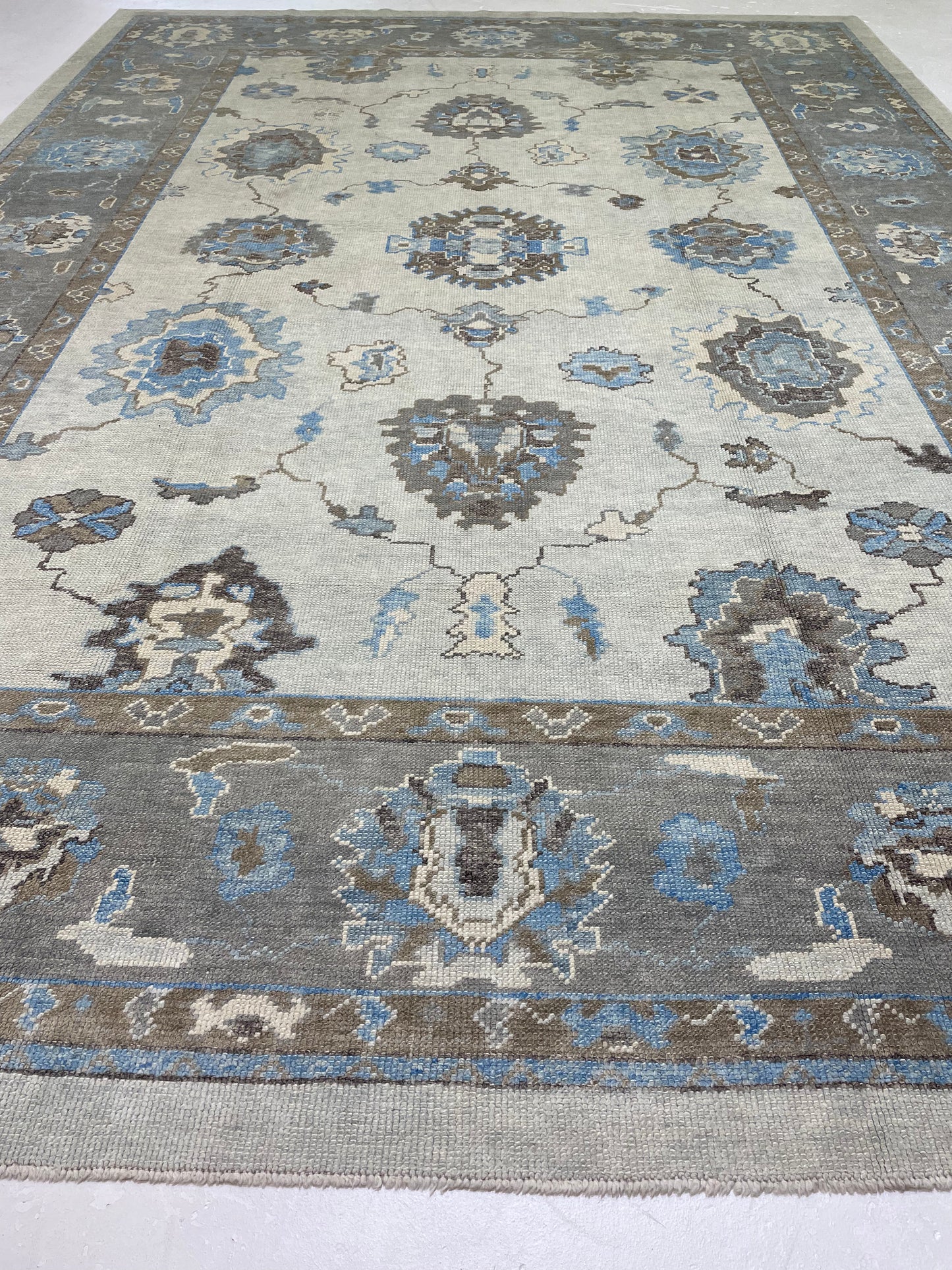 Hand-Knotted Wool Rug Turkish Oushak 9' x 12'8"