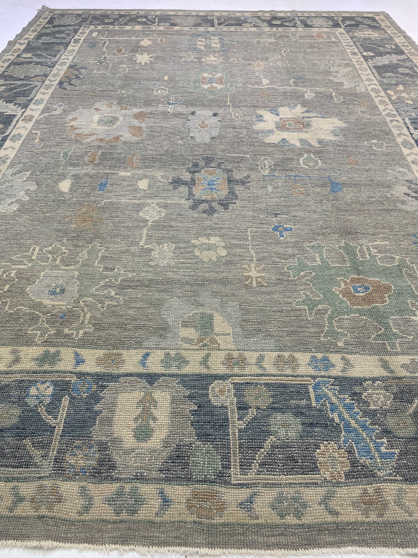 Hand-Knotted Wool Rug Turkish Oushak 9'3" x 12'5"