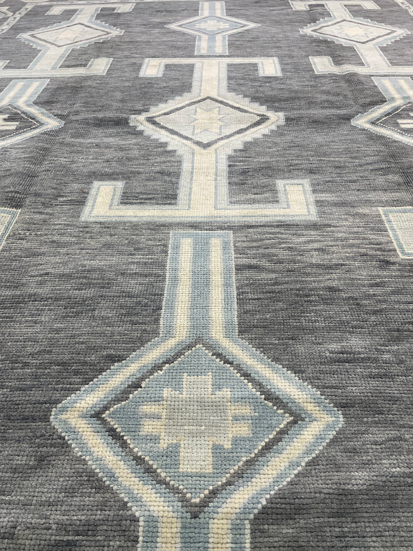 Hand-Knotted Wool Rug Turkish Oushak 9'3" x 12'5"