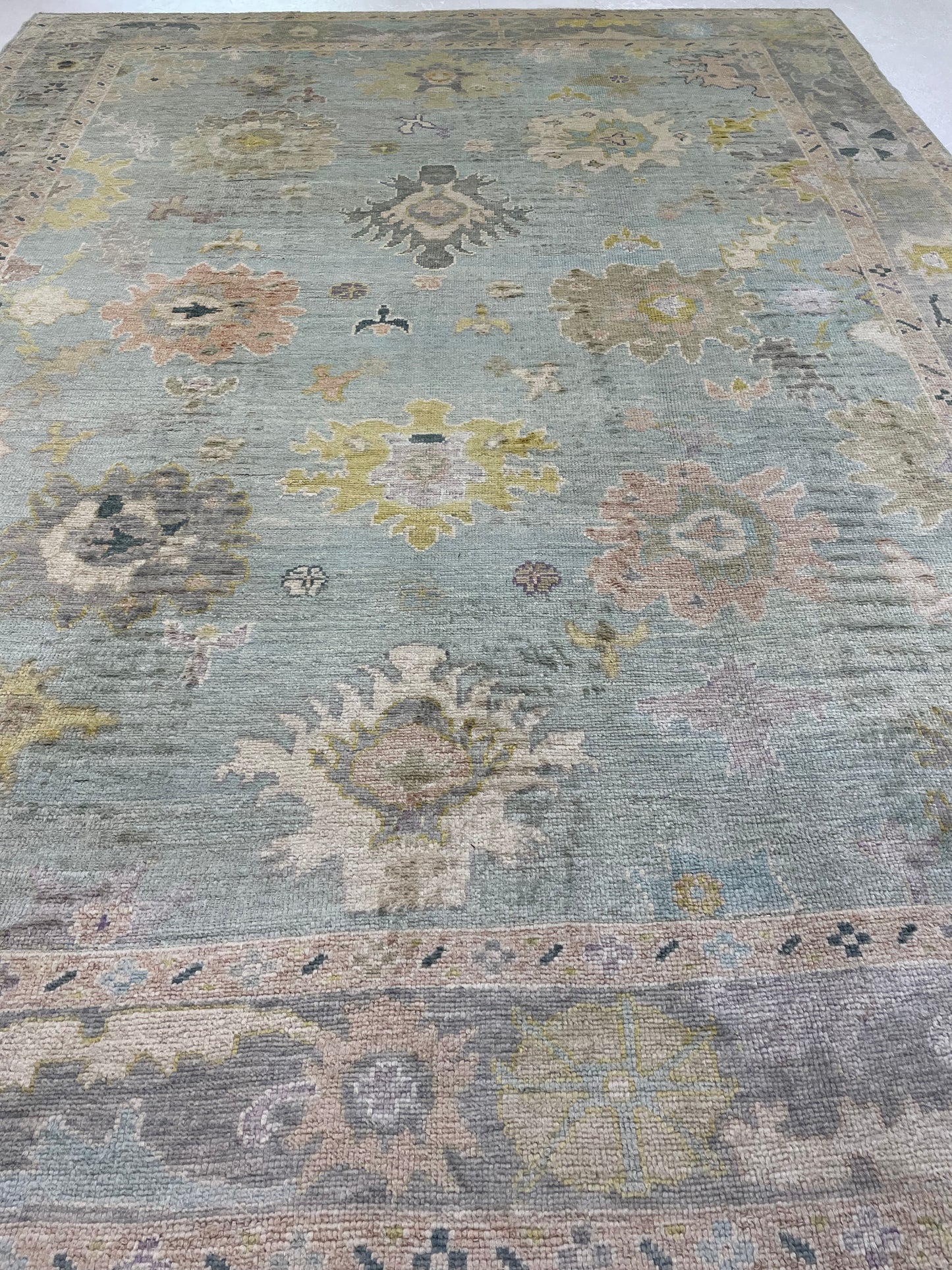 Hand-Knotted Wool Rug Turkish Oushak 9' x 11'11"