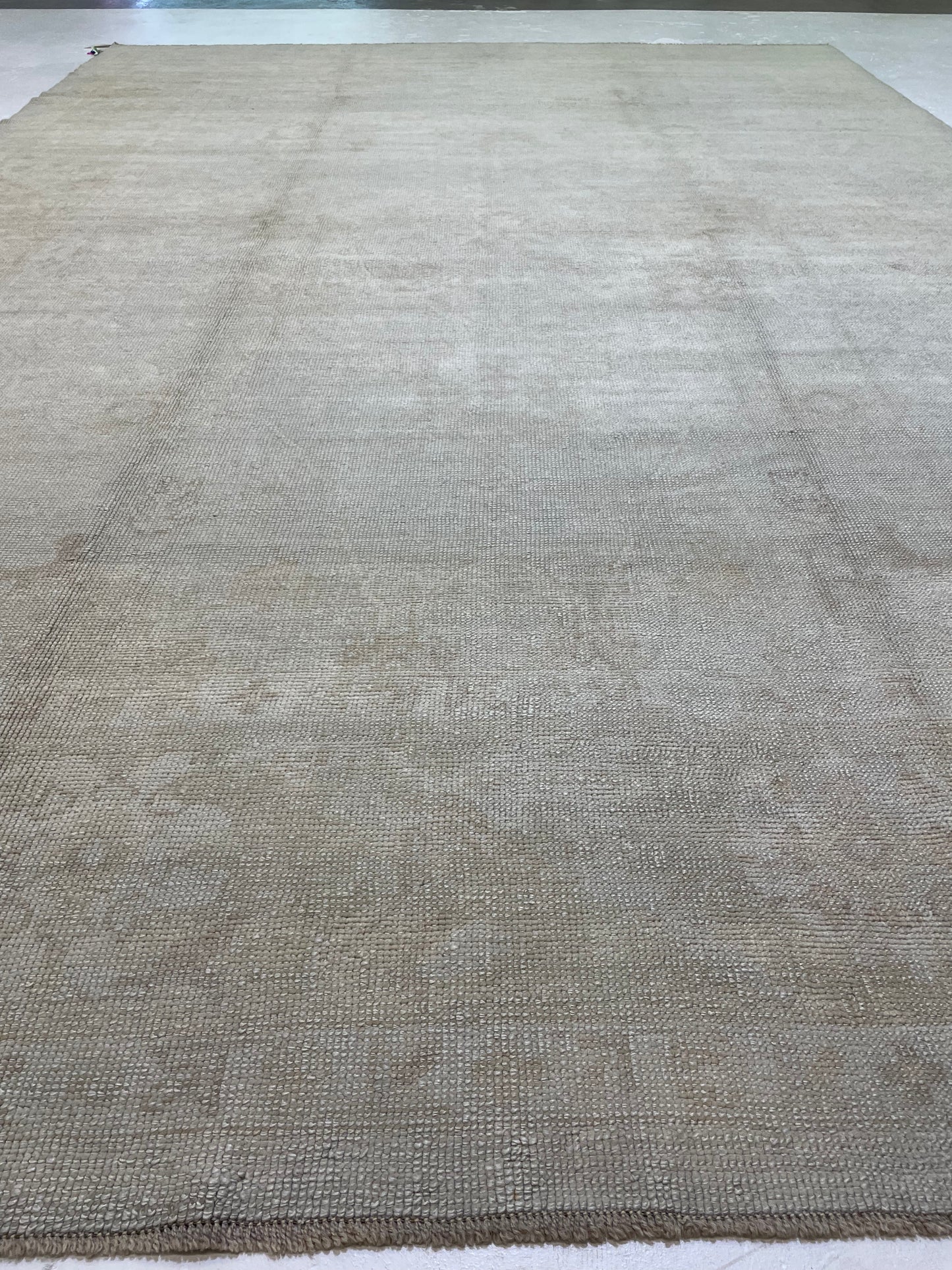 Hand-Knotted Wool Rug Turkish Oushak 9'2" x 13'6"