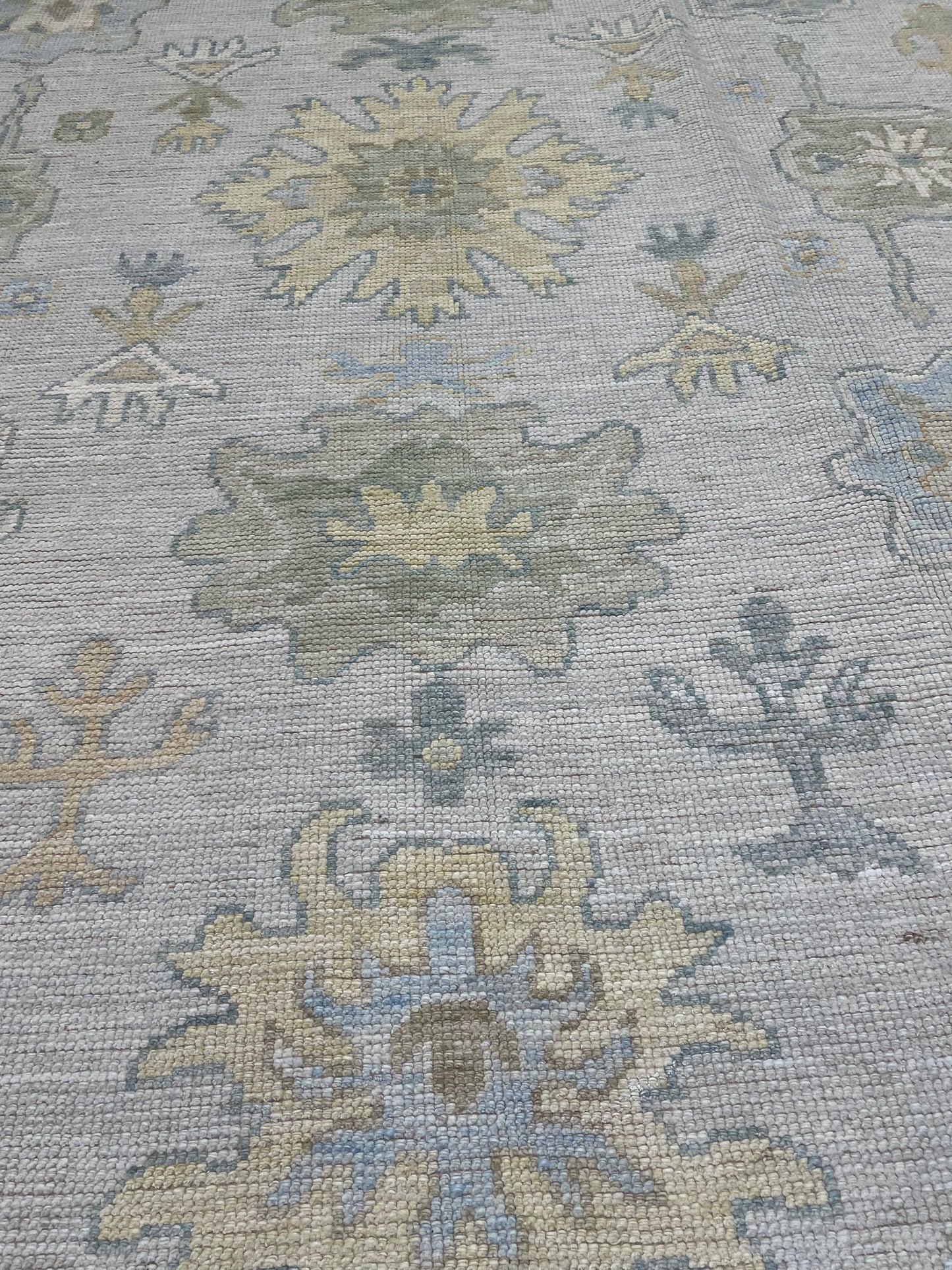Hand-Knotted Wool Rug Turkish Oushak 8'10" x 11'9"
