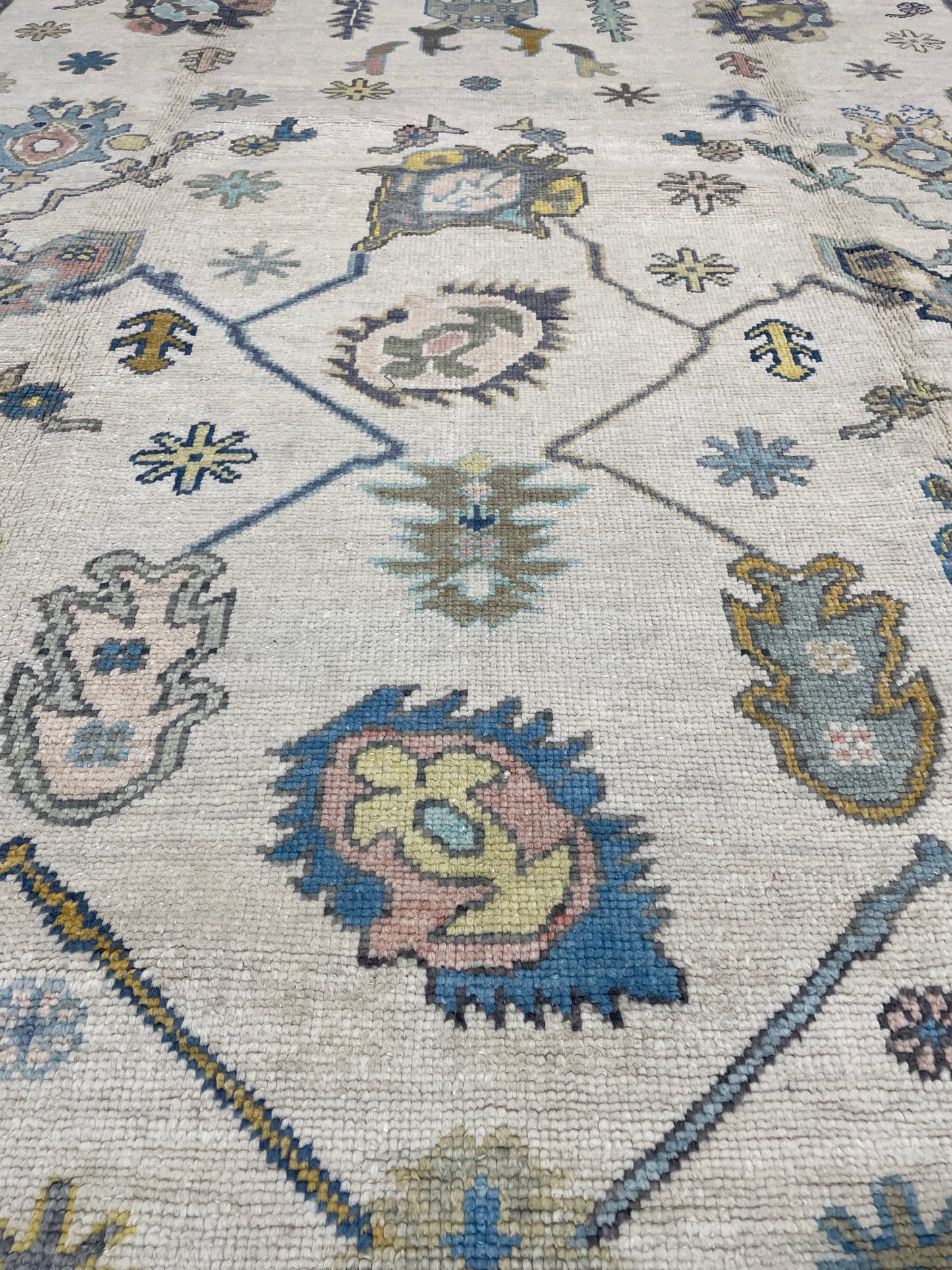 Hand-Knotted Wool Rug Turkish Oushak 9' x 11'11"