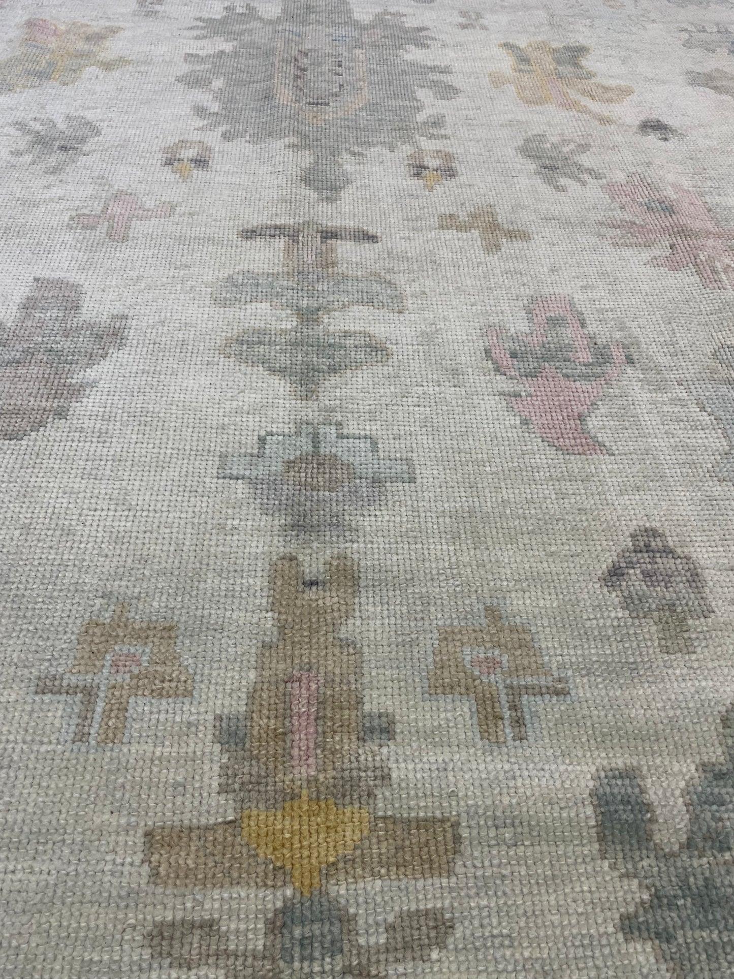 Hand-Knotted Wool Rug Turkish Oushak 8'11" x 11'6"