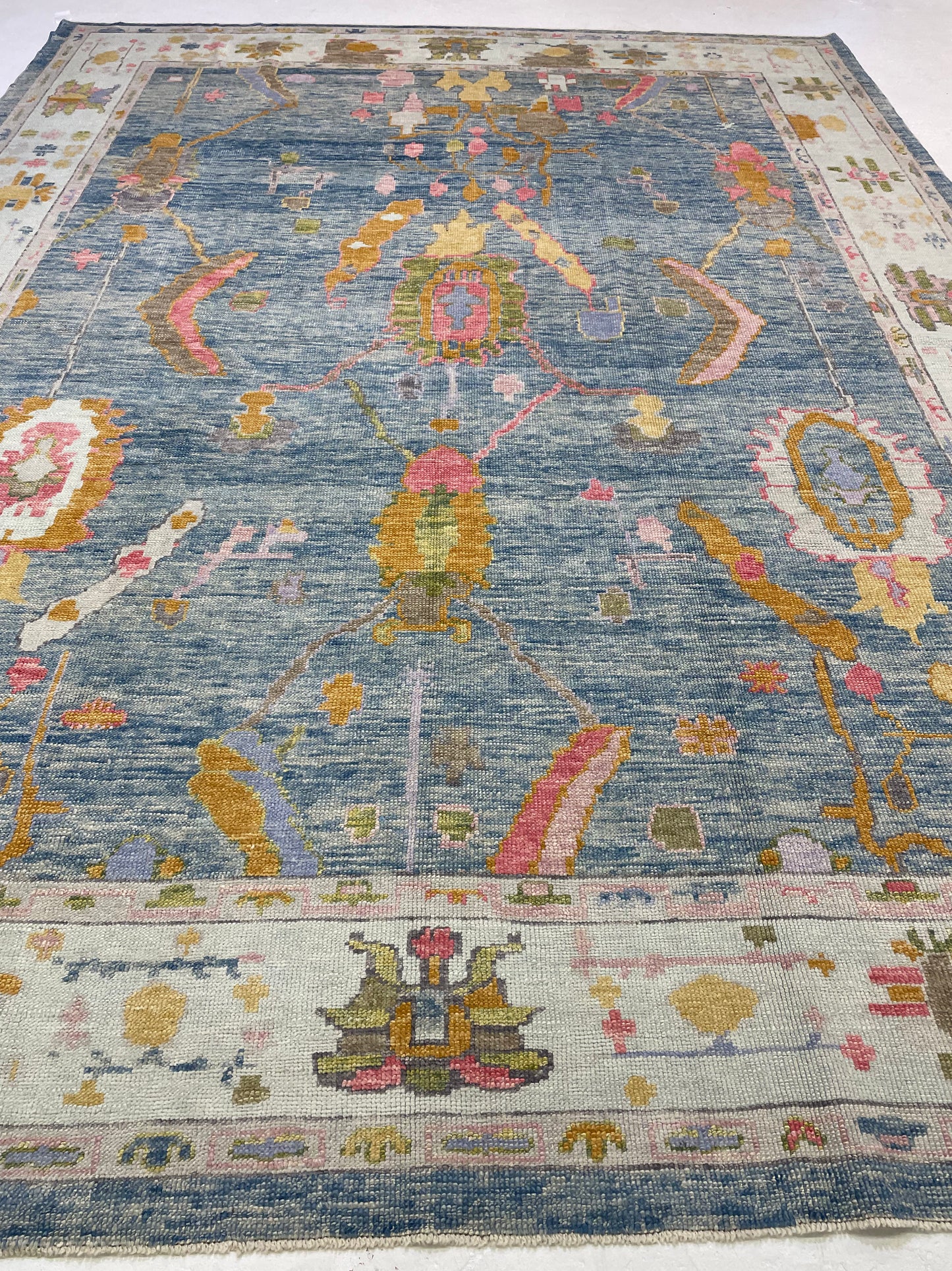 Hand-Knotted Wool Rug Turkish Oushak 8'10" x 11'10"